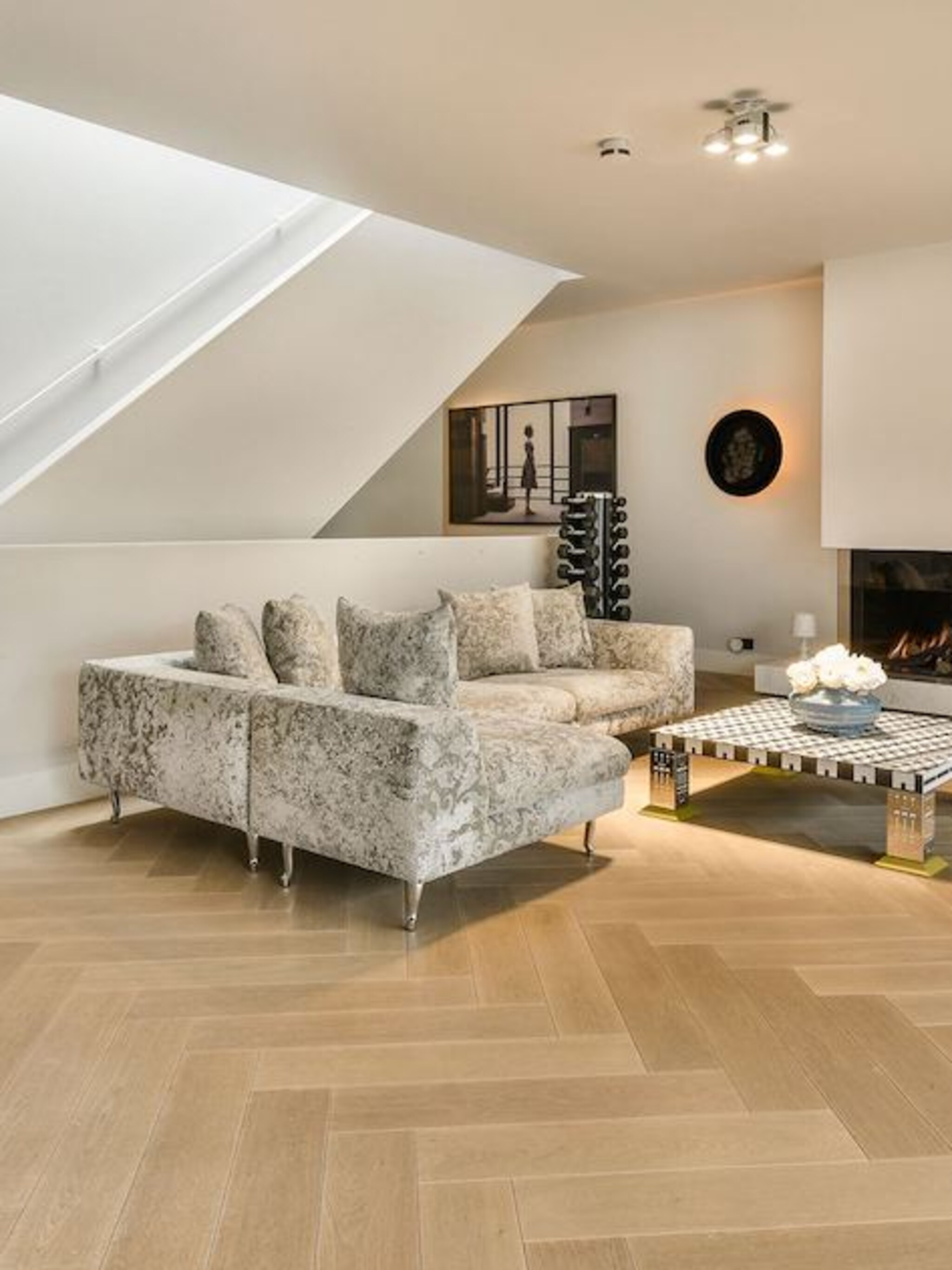 binnenkijken in de luxe stadsvilla van moooi oprichter marcel wanders