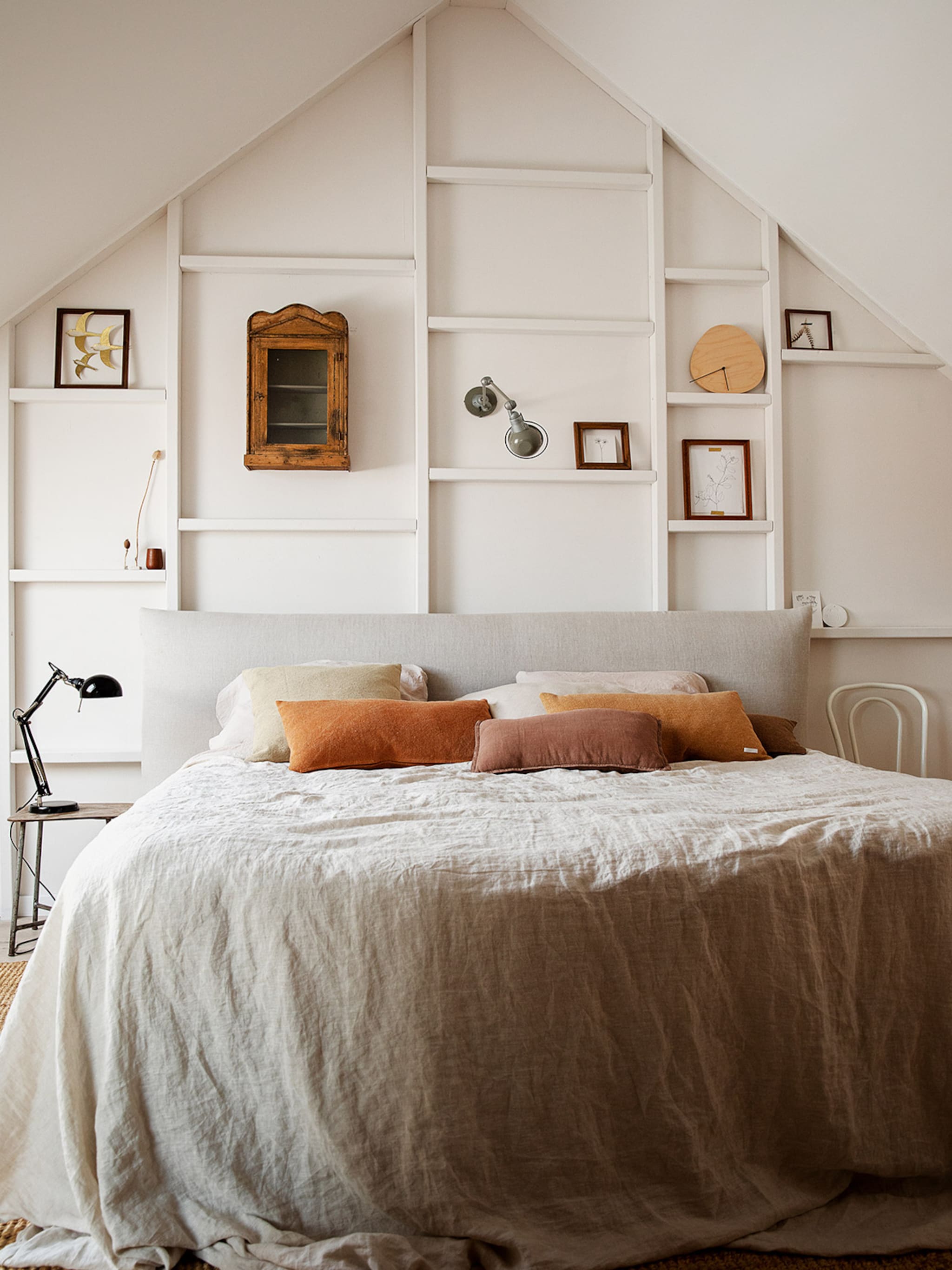 zo tover je de zolder om tot een knusse slaapkamer