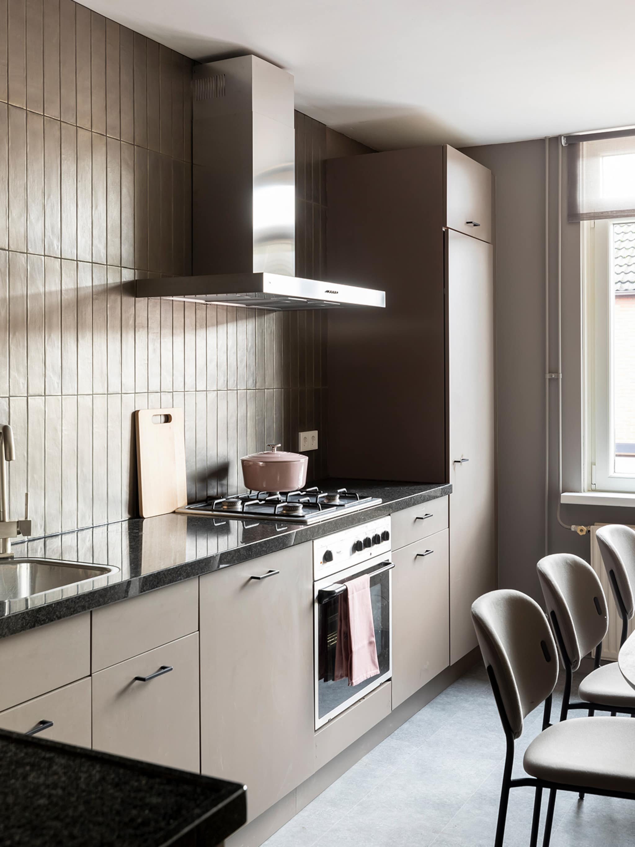 afzuigkap schoonmaken voor een brandveilige keuken