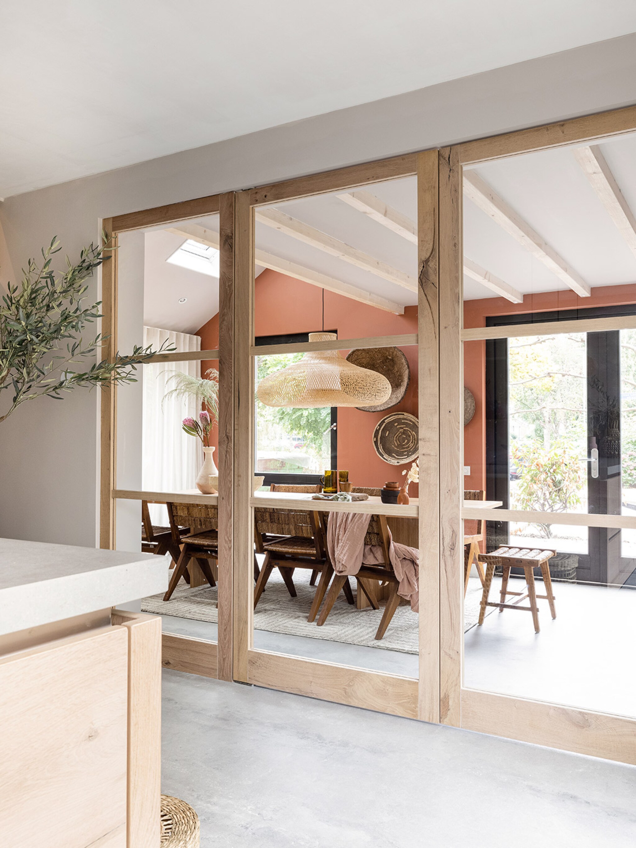 glazen wand in de woonkamer