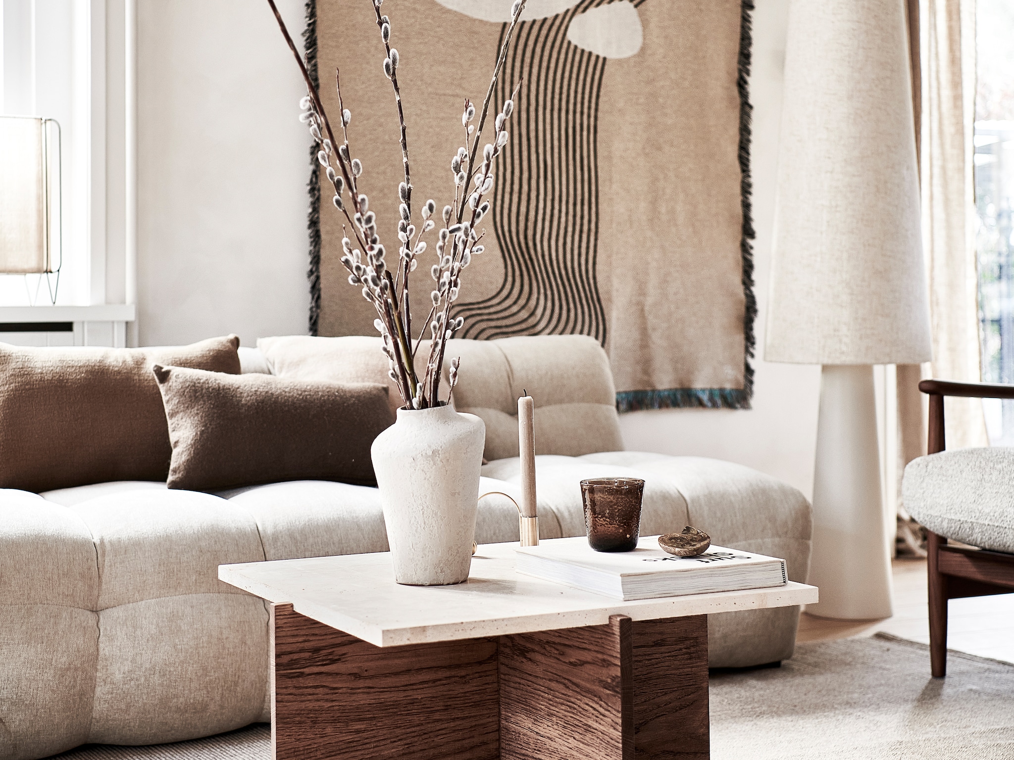 stylingfouten waardoor de woonkamer kleiner lijkt