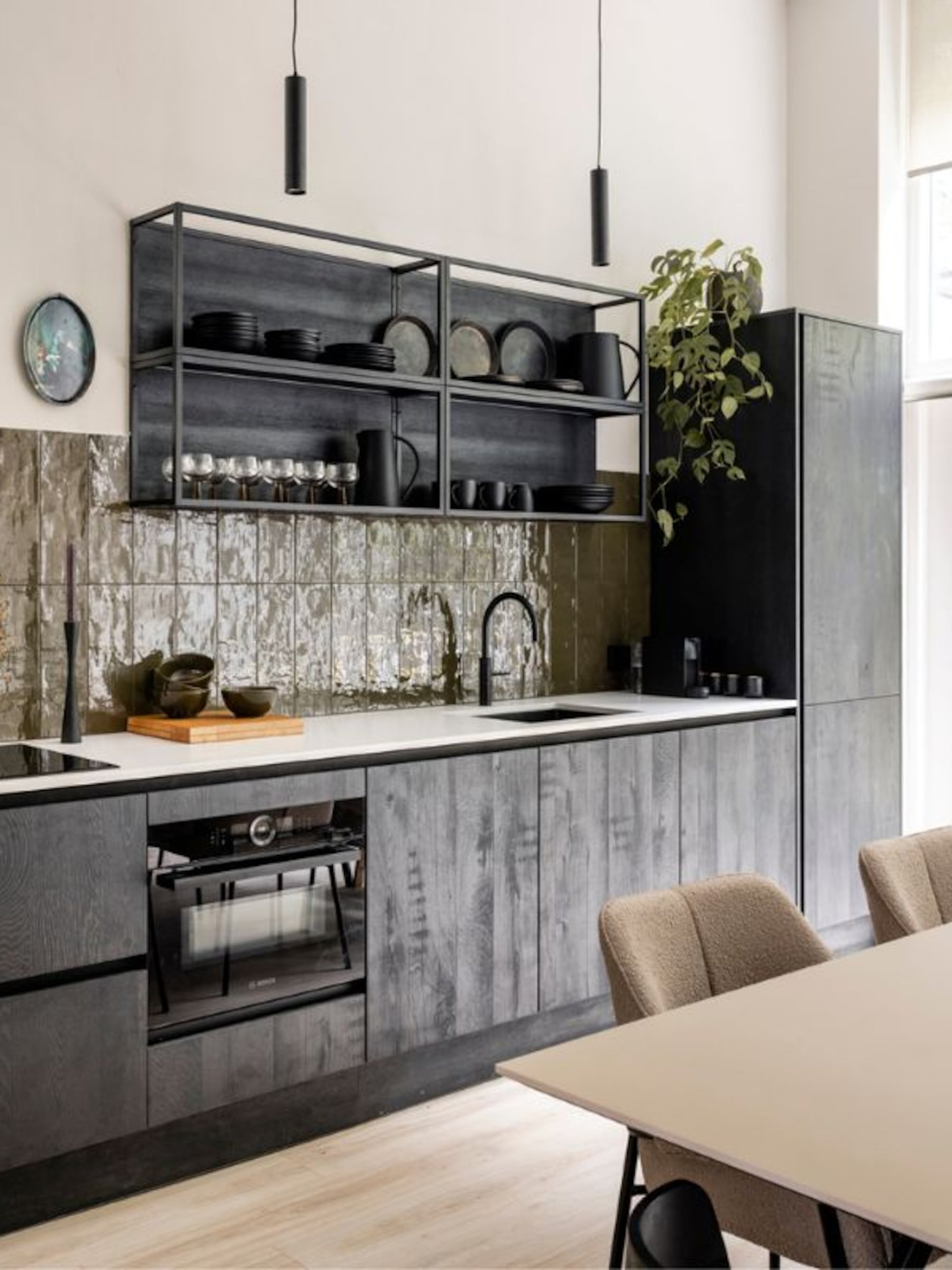 woonidee een spatwand van tegels in de keuken