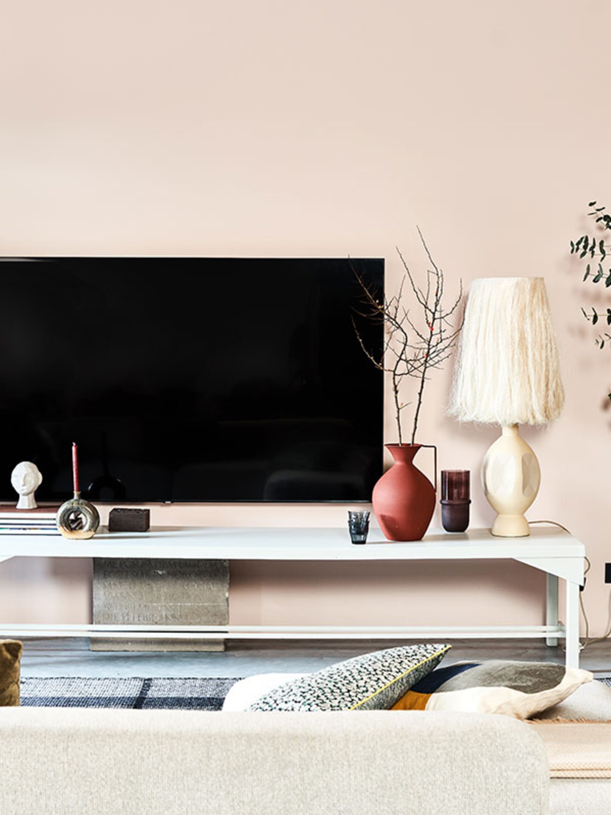 bingeproof stijlvol de televisie in het interieur verwerken
