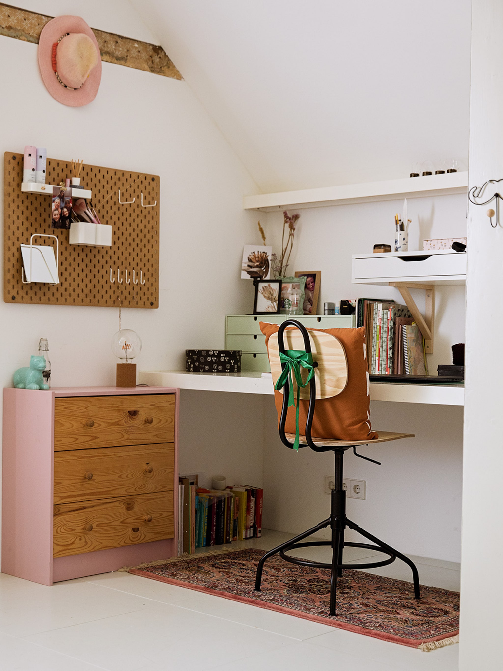 terug naar school zo style je een bureau voor een meidenkamer
