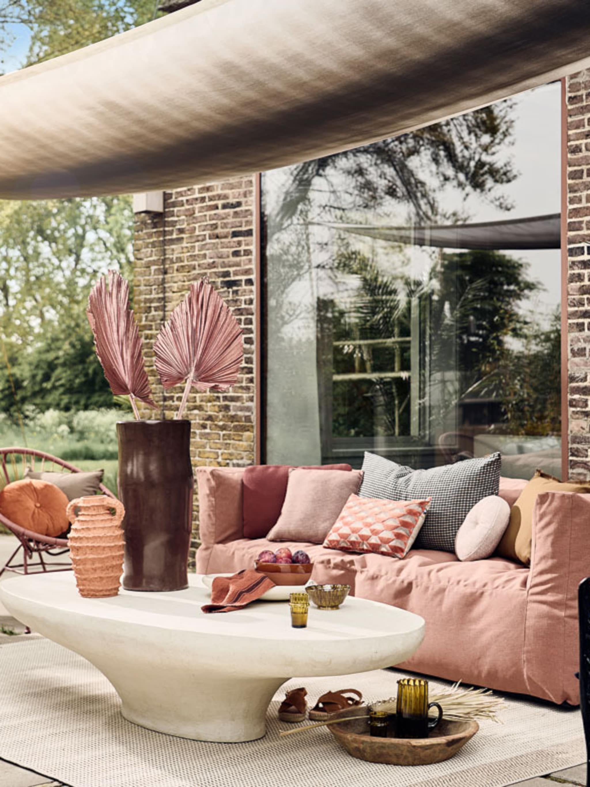 buitenkussens shoppen deze zomer