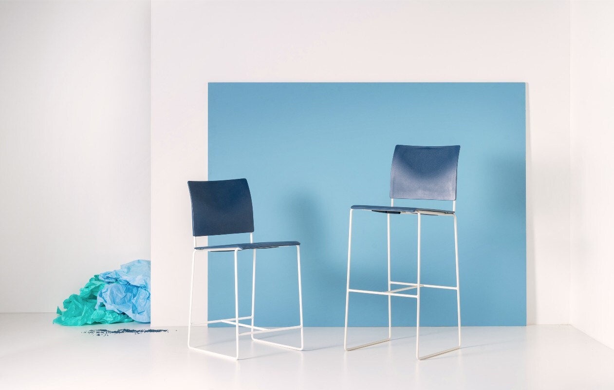 beeld vtwonen De Blue Finn van meubelfabrikant Vepa en klimaatneutrale materiaaltechnologie provider Bywyd
