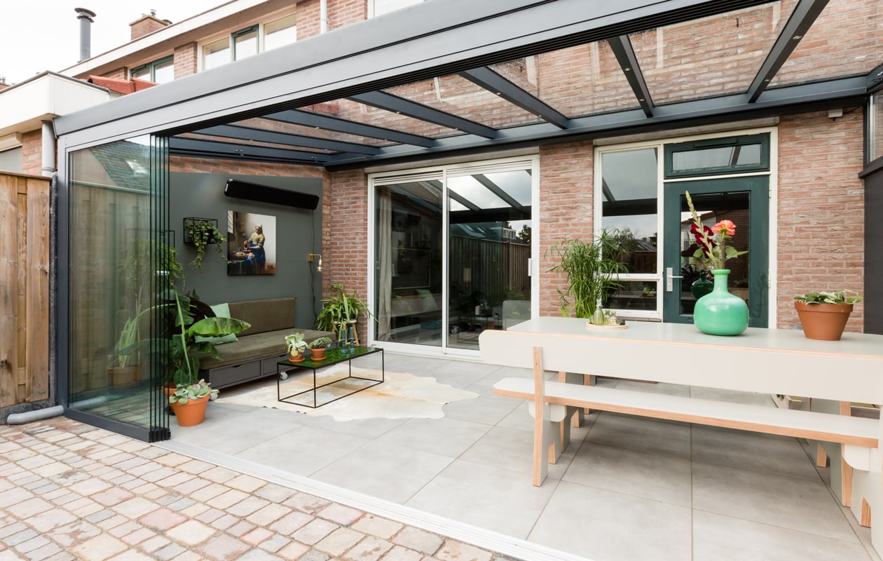 beeld vtwonen vtwonen weer verliefd op je huis | seizoen 11 aflevering 3 | fotografie Barbara Kieboom | styling Fietje Bruijn | tuin