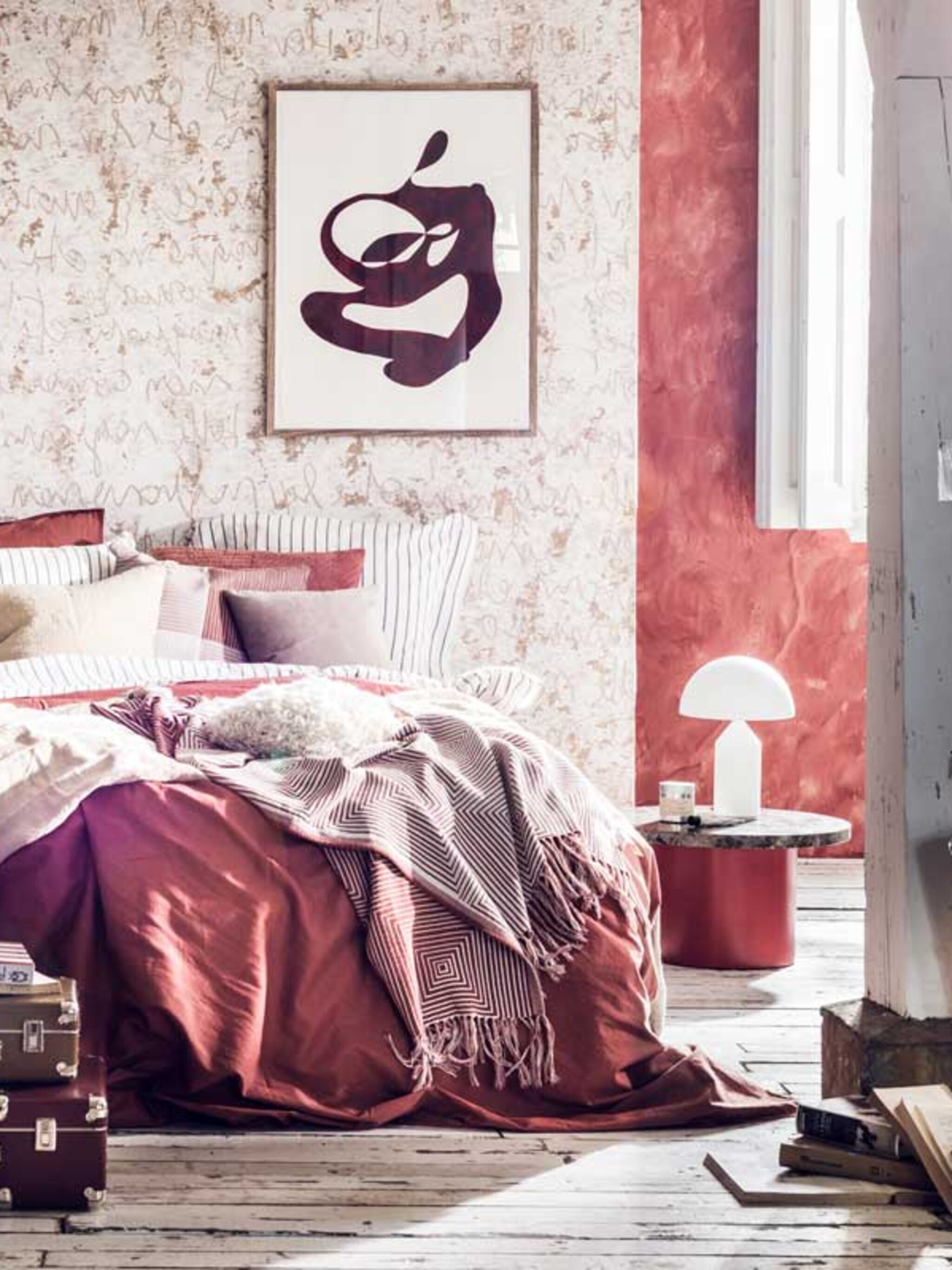 droom weg met een schilderij boven het bed
