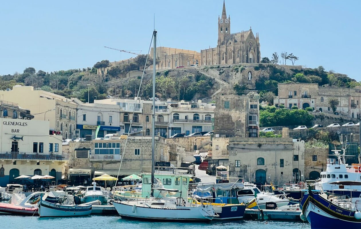 Gozo NEE | Adeline Mans