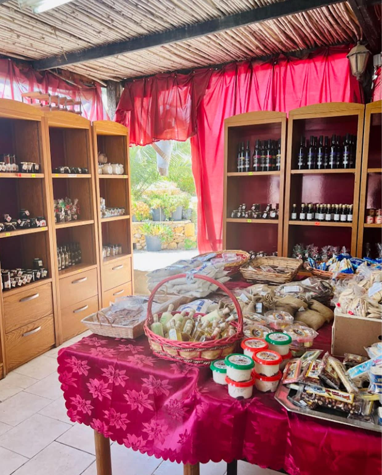 Ta’ Betta Wine Estates NEE | Adeline Mans