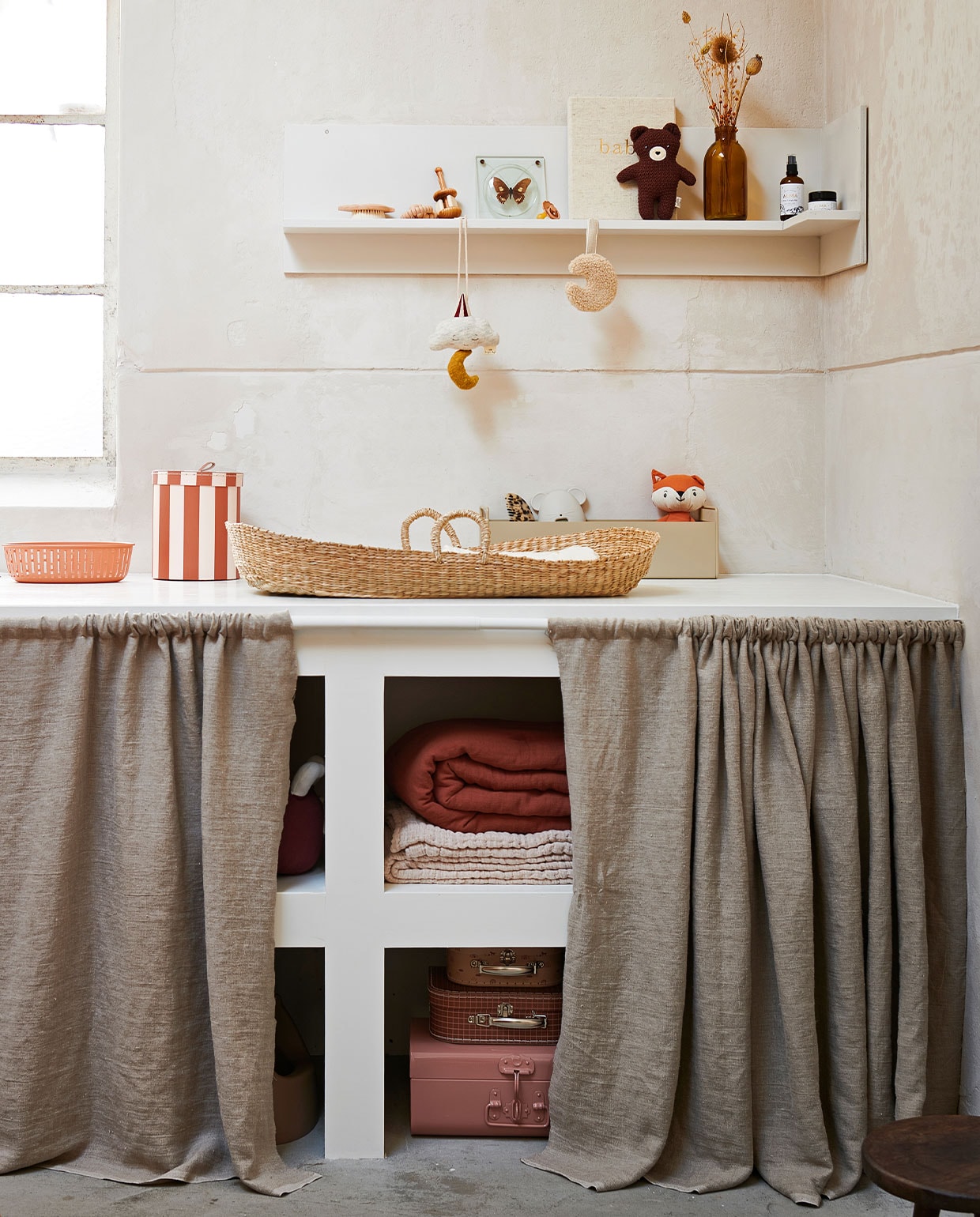 beeld vtwonen vtwonen 13-2021 kids special | styling Kim van Rossenberg | fotografie Sjoerd Eickmans | Assistentie Sanne van der Beek, Judie Jonker, Kim Suos\n