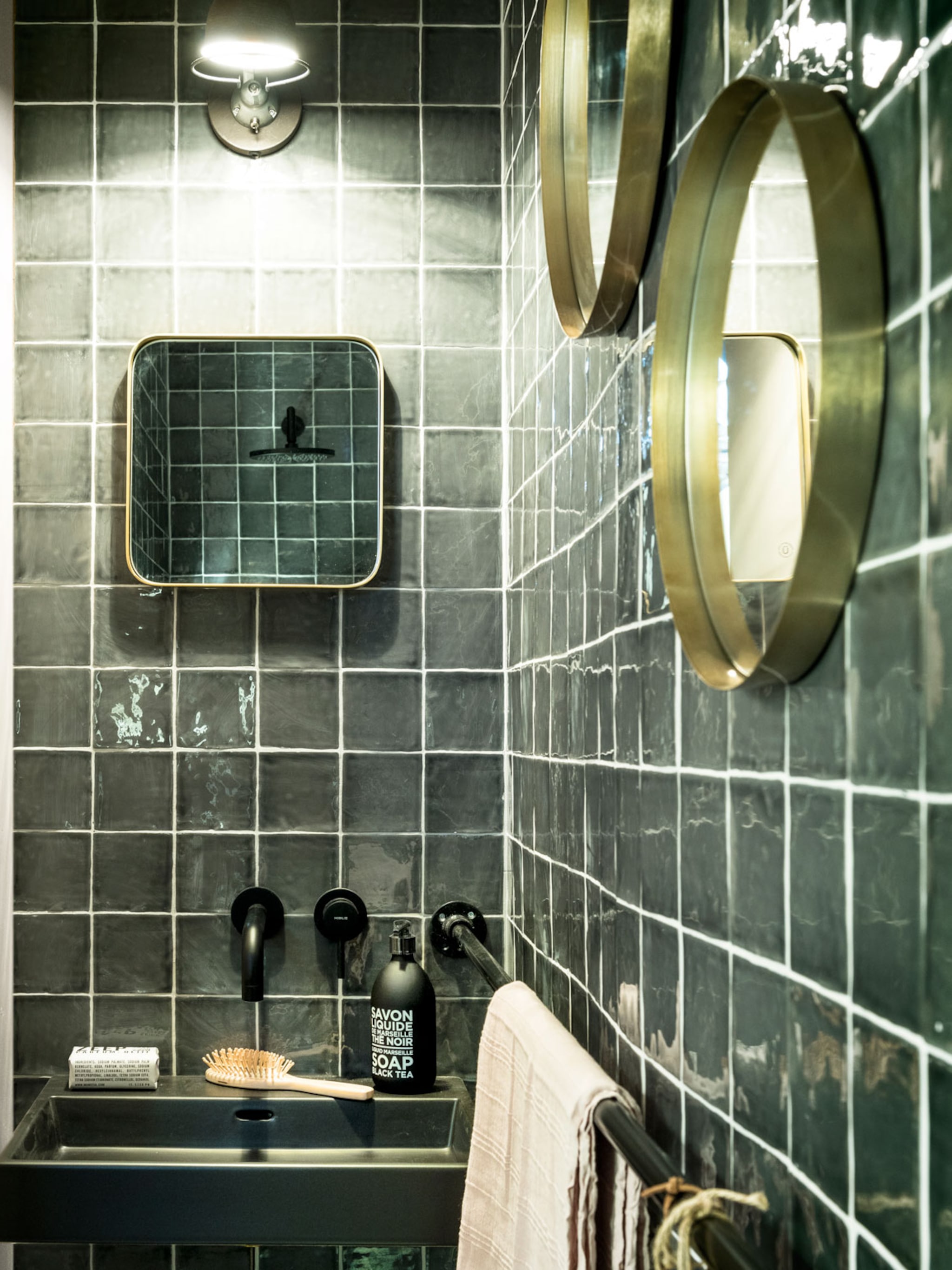 kit verwijderen vervangen badkamer