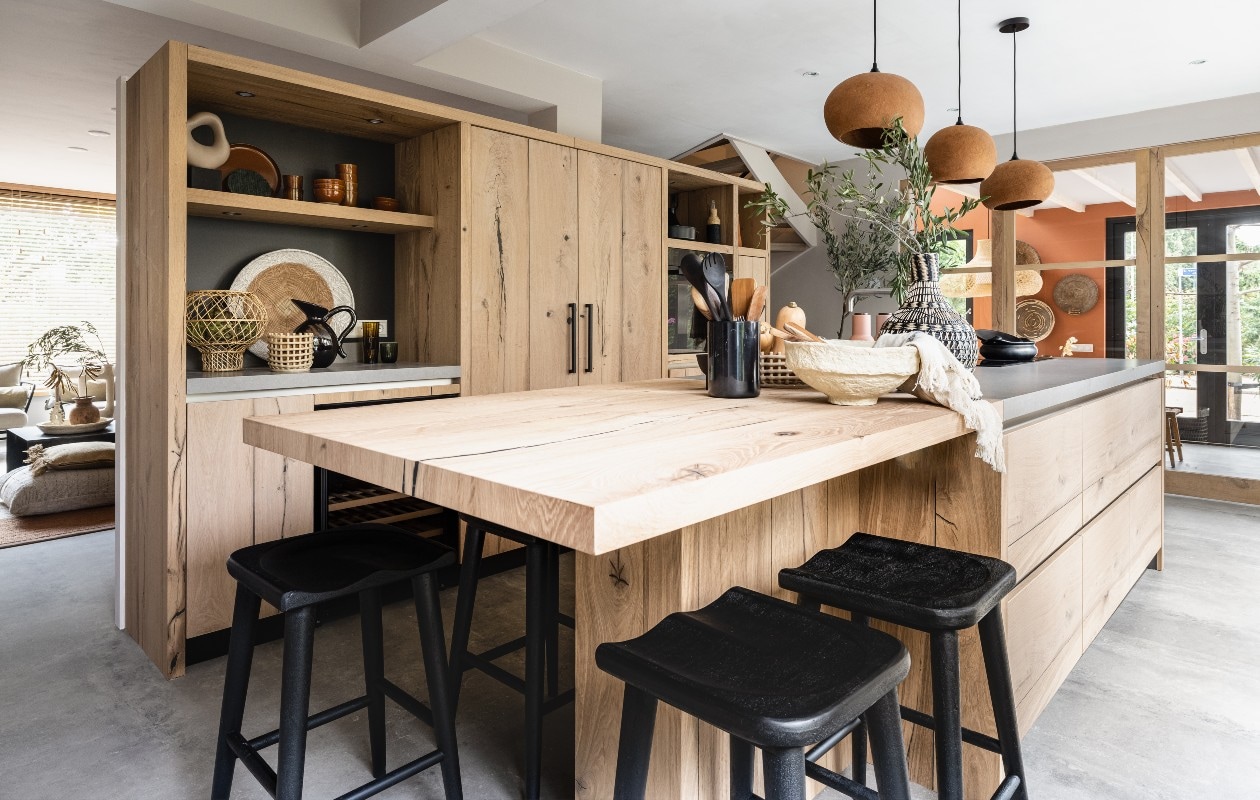 Deze keuken is een mix van industrieel en landelijk. styling Liza Wassenaar | fotografie Sonja Velda