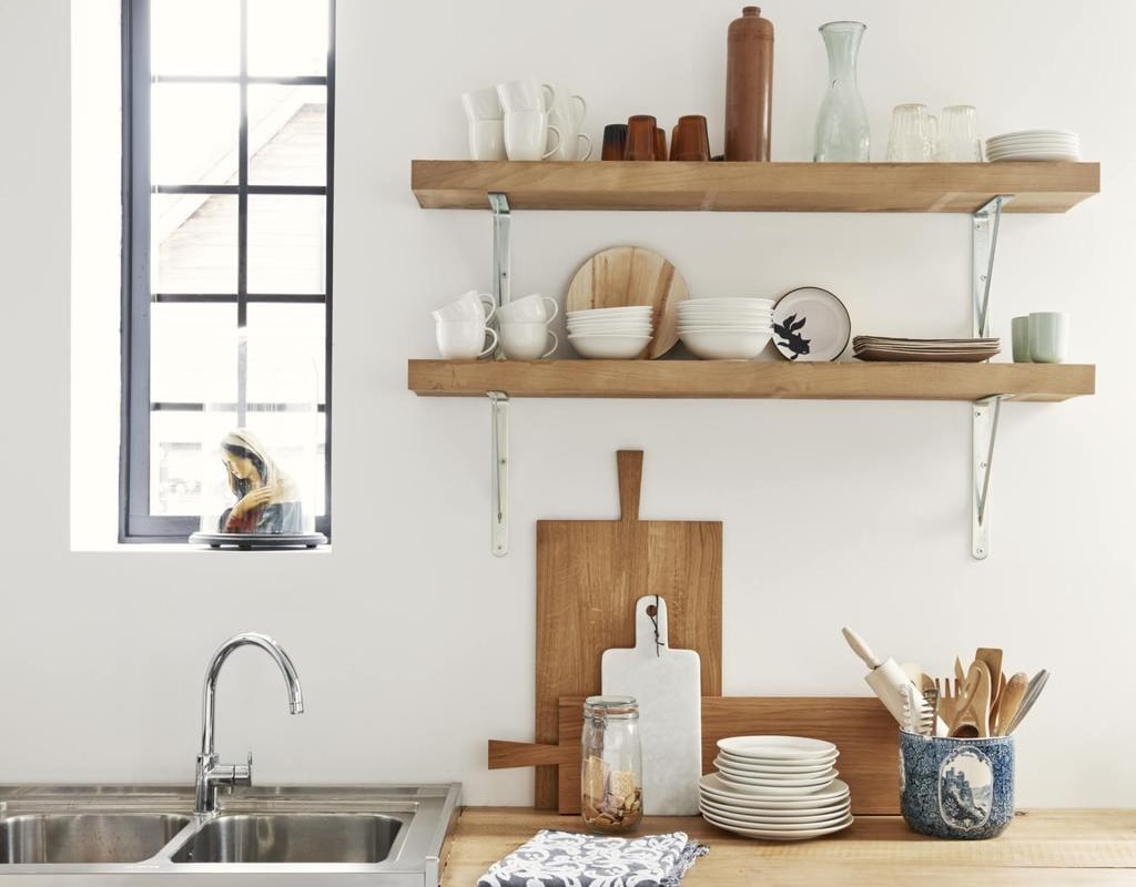 beeld vtwonen alternatieven voor keukenkastjes - keuken met houten details