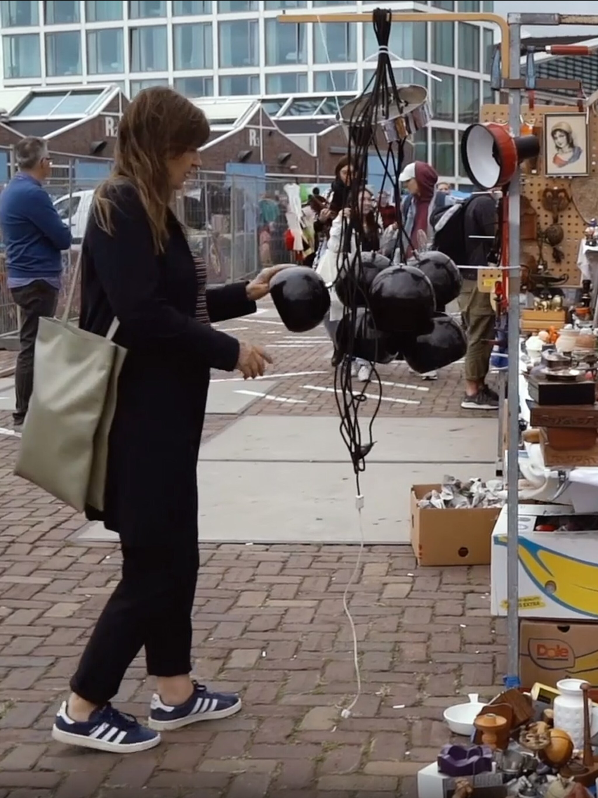 vintage shoppen ij hallen amsterdam