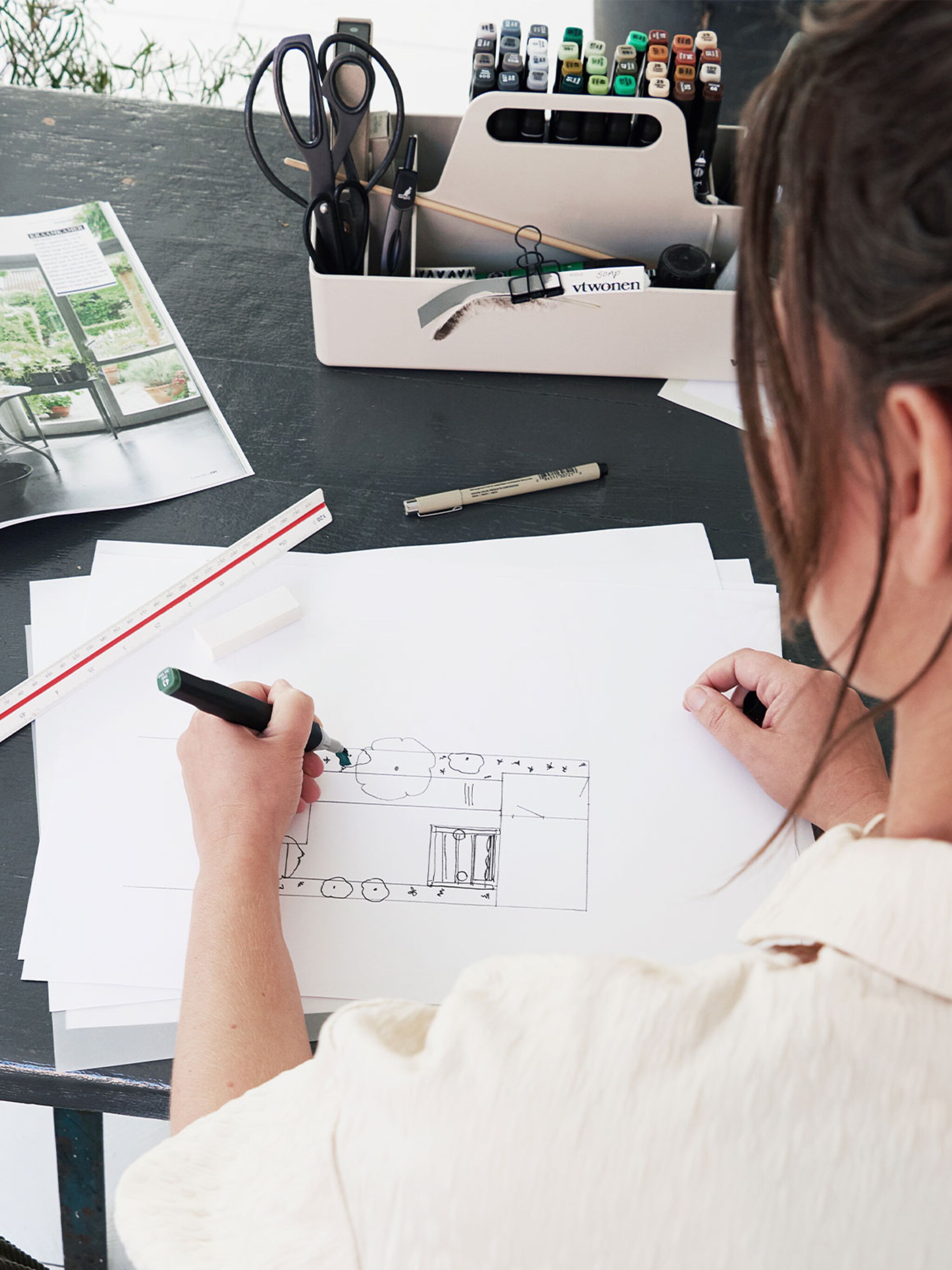 vivian en mark maken een tuinontwerp de basis moet goed zijn
