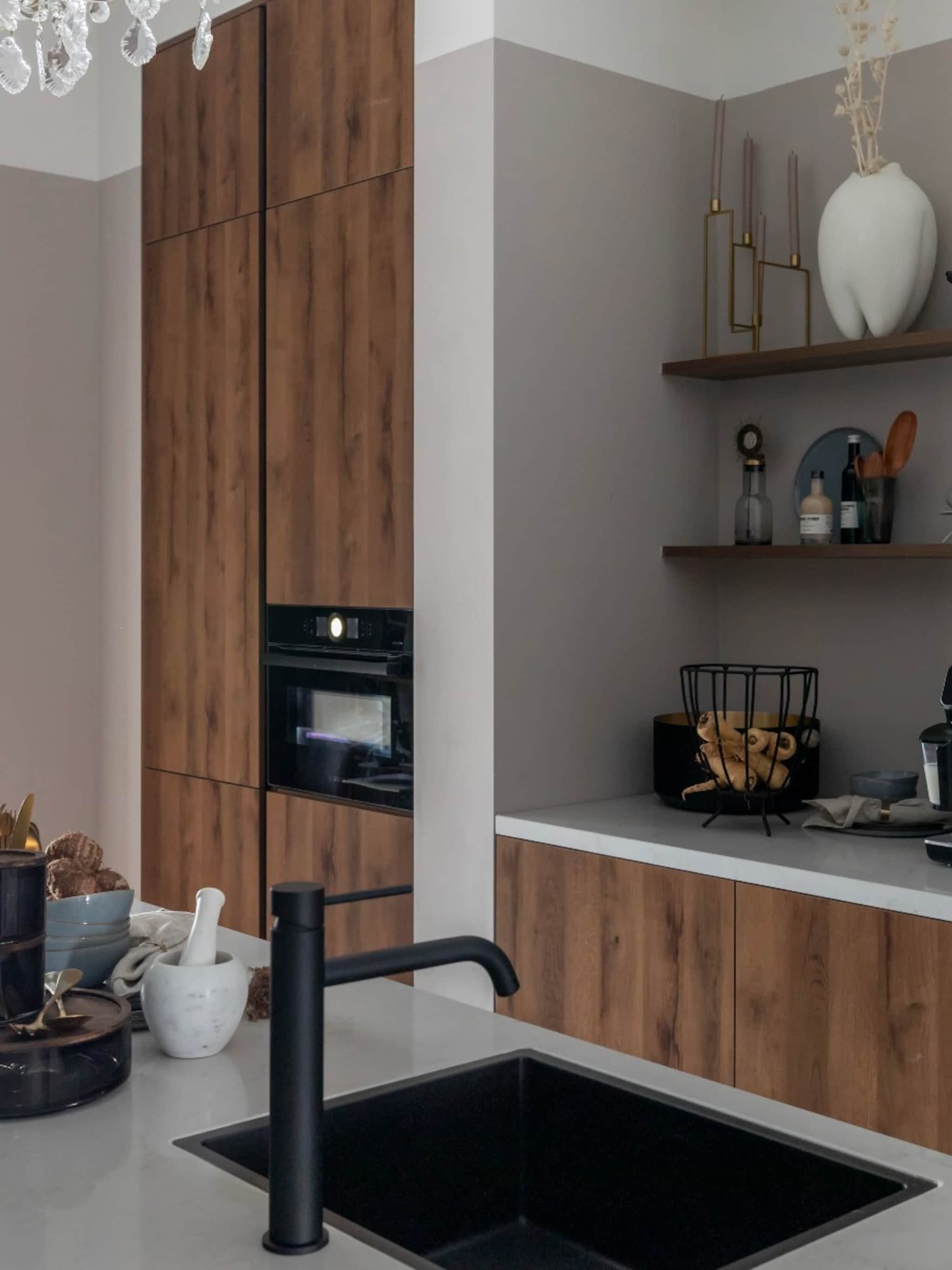 compact en efficient de mogelijkheden van een parallelkeuken