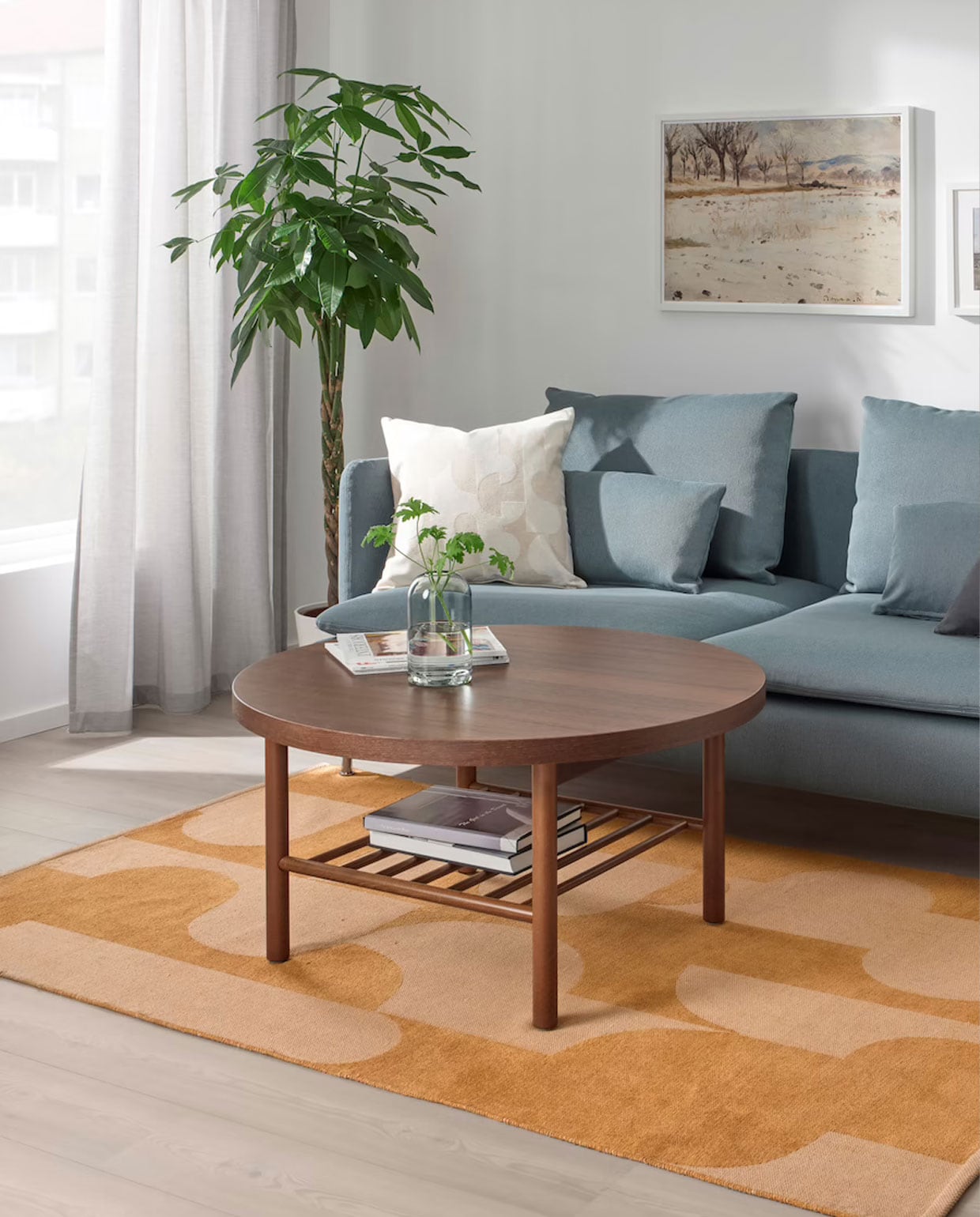 RÖDASK vloerkleed €49.95 VÅRFINT dienblad van IKEA