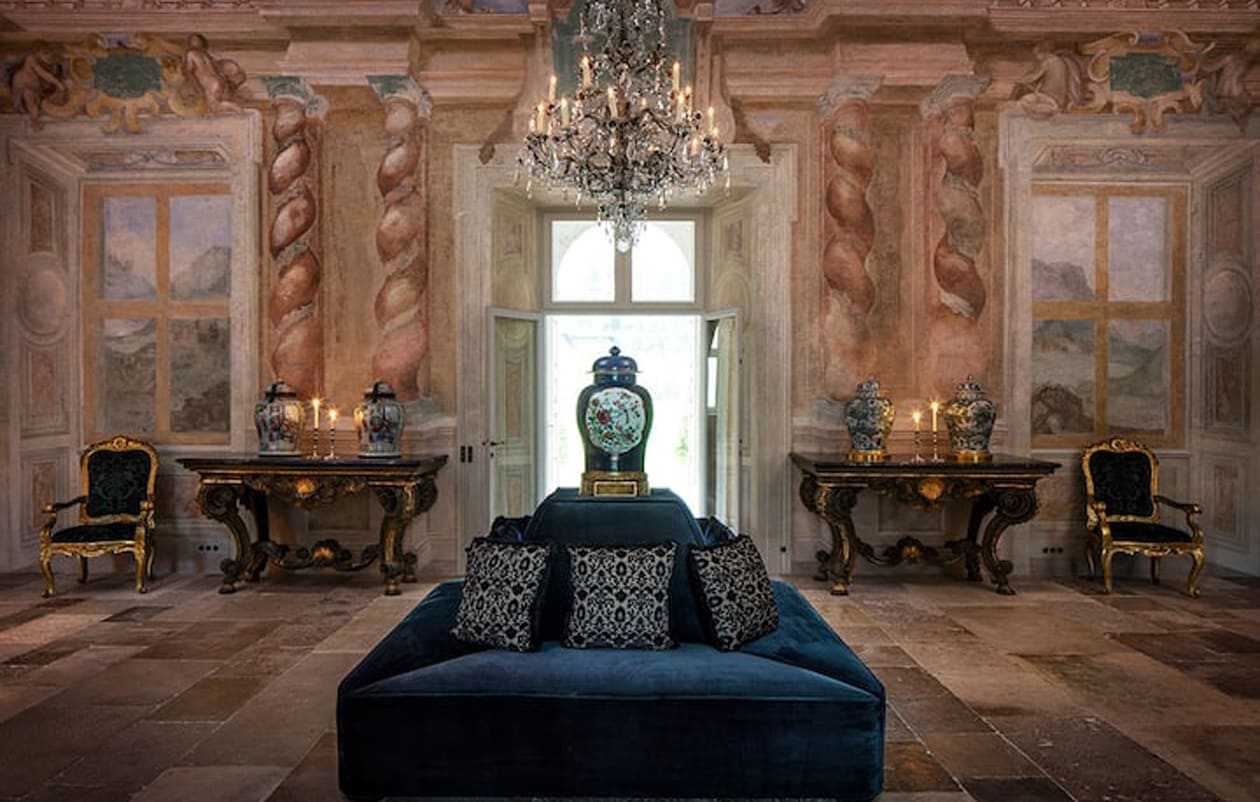 Woonkamer Villa Balbiano House of Gucci Beeld: Airbnb