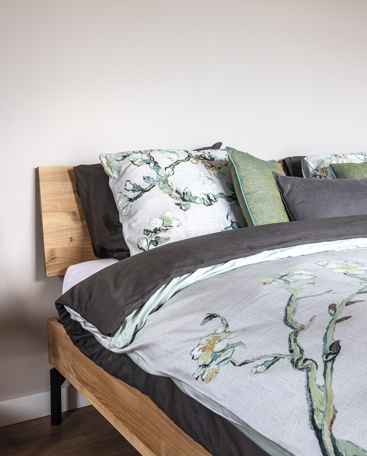 beeld vtwonen Even onthaasten: zo breng je de rust van de natuur in de slaapkamer - BeterBed