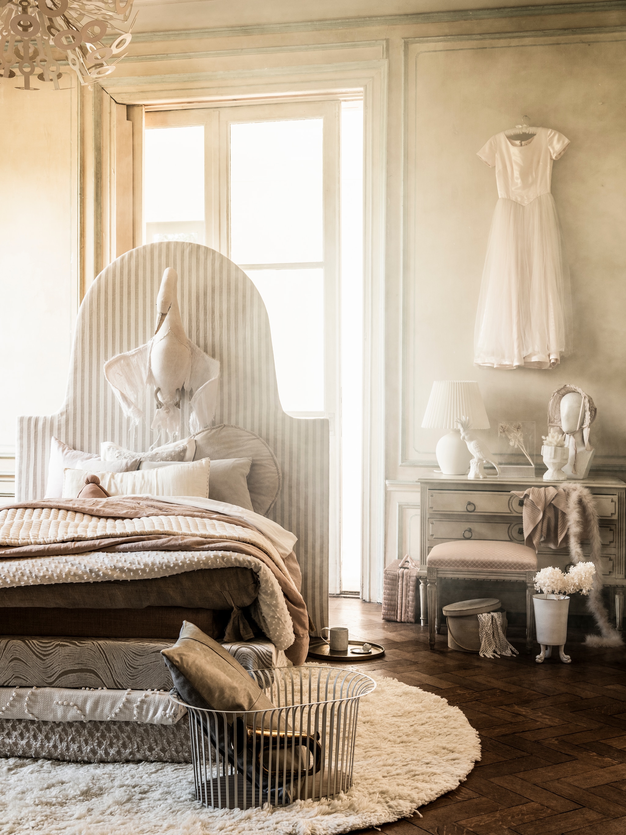 zeven manieren om je trouwjurk en boeket te vereeuwigen in je interieur