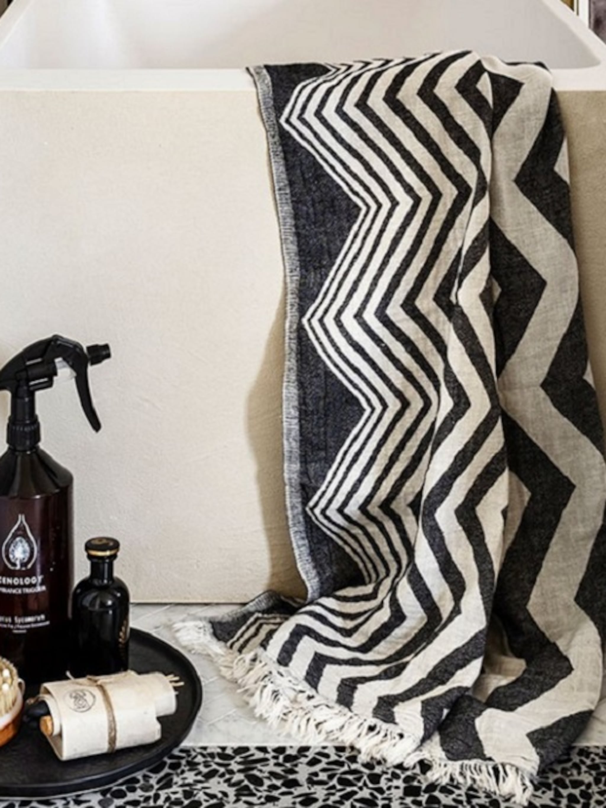 diy zo maak je een duurzame roomspray met je favoriete geur