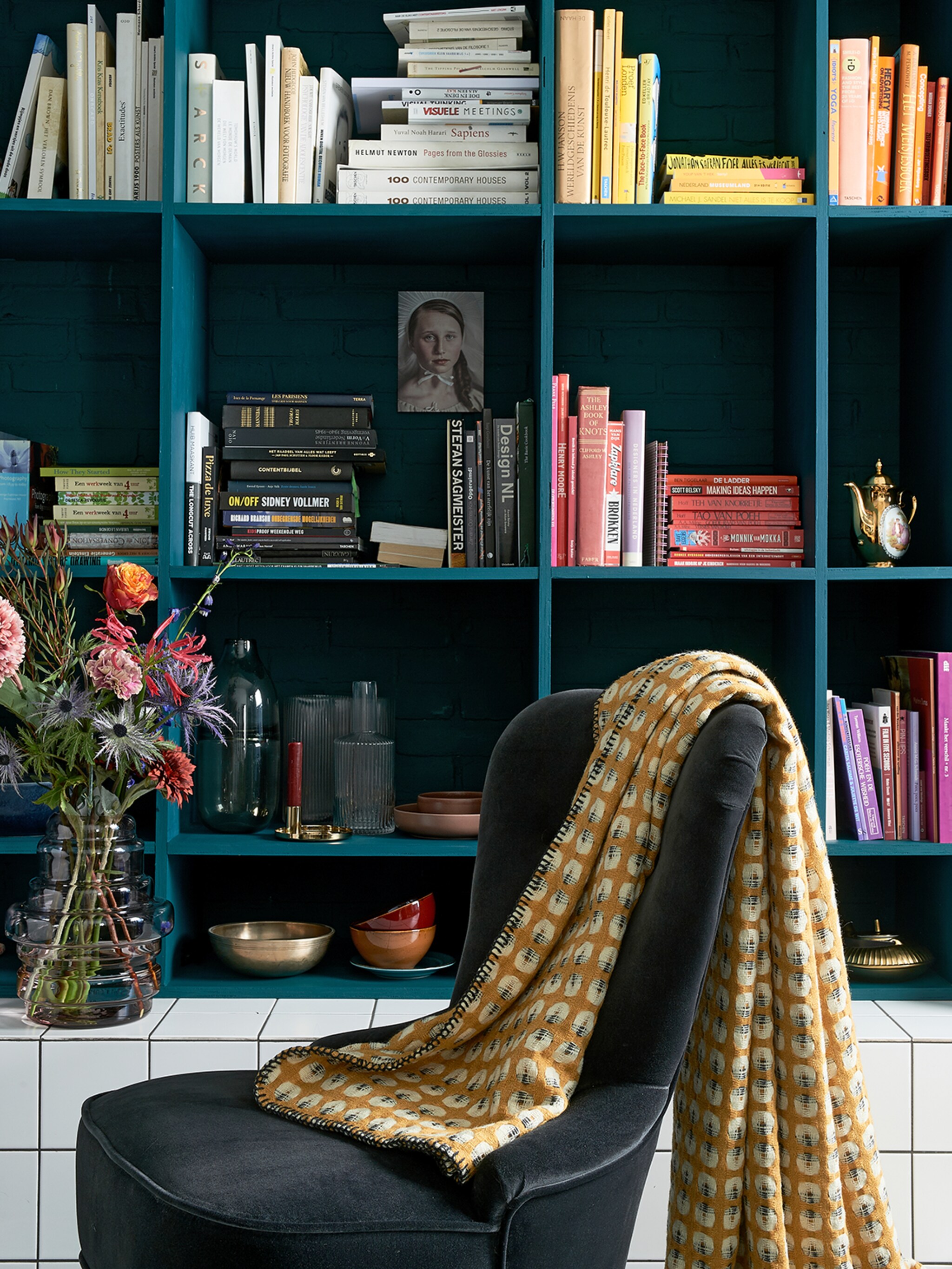 de ongeschreven regels voor het stylen van je boekenkast
