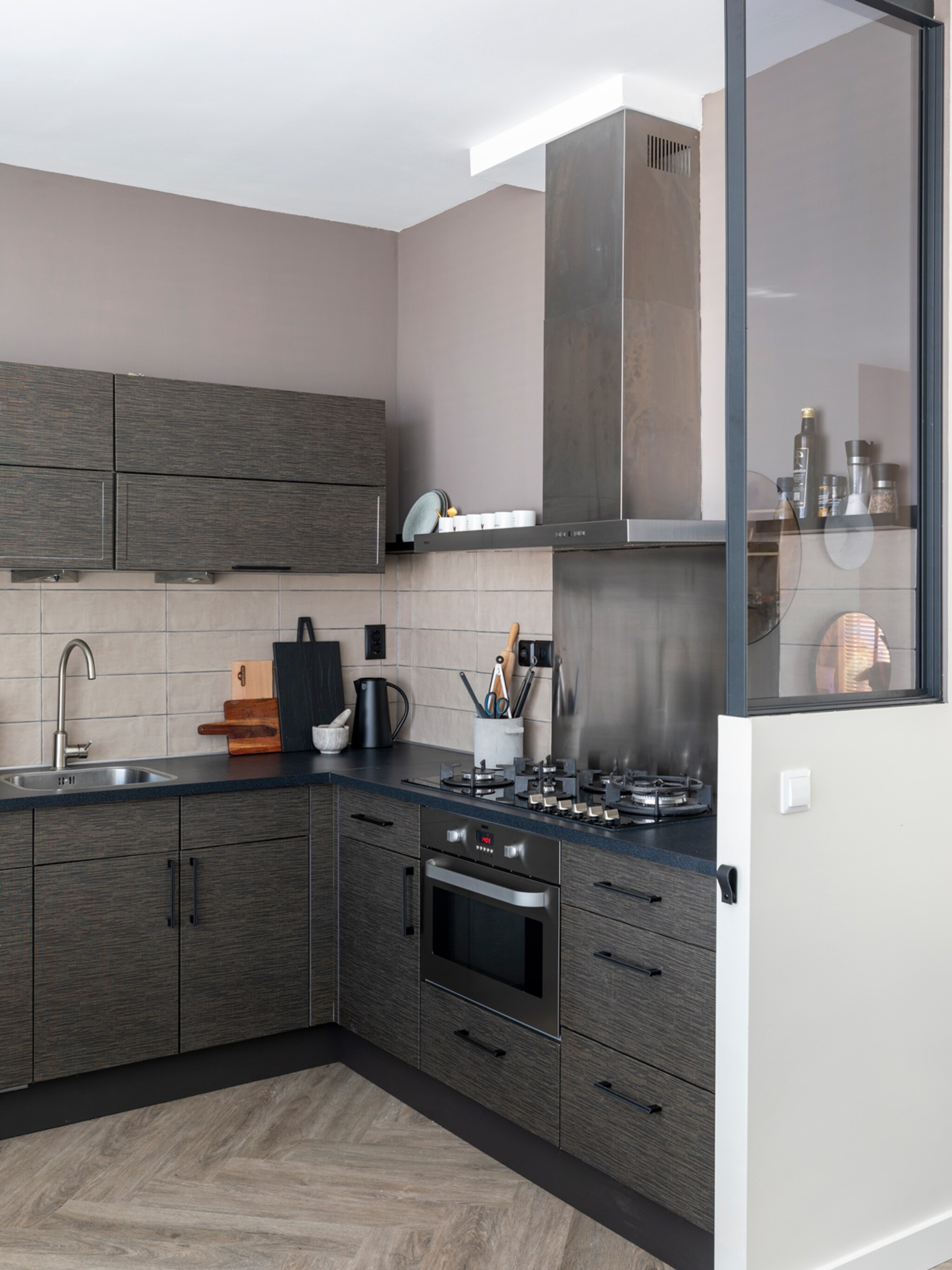oven schoonmaken met dit stappenplan zit je gebakken