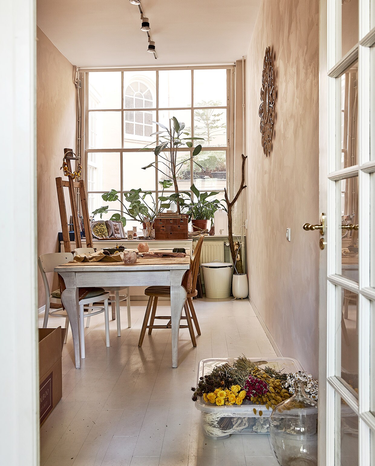 beeld vtwonen vtwonen 06-2021 | productie Coco Features | styling Linda van der Ham | fotografie Peggy Janssen