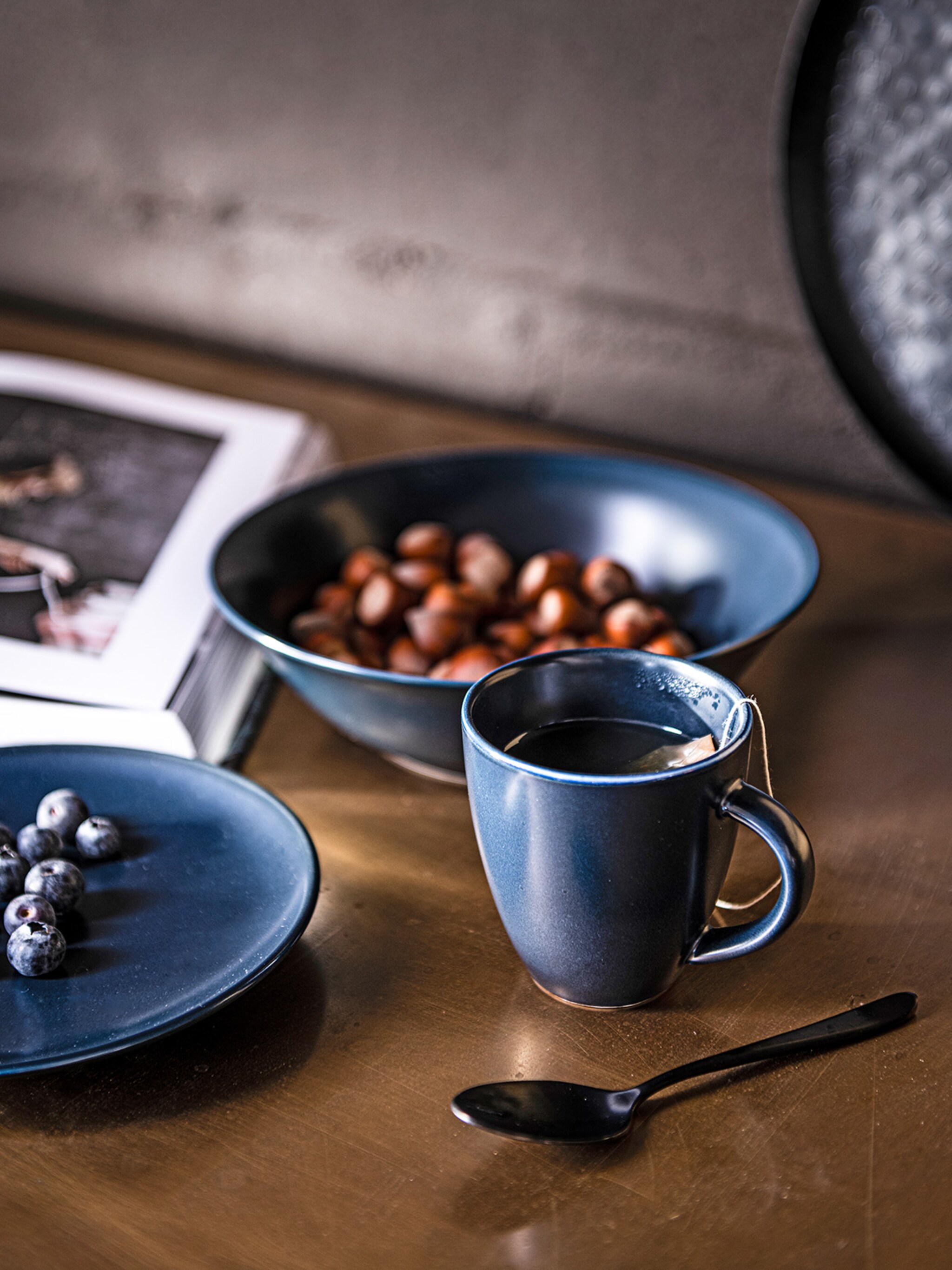 blauw servies ontdek de nieuwe vtwonen collectie