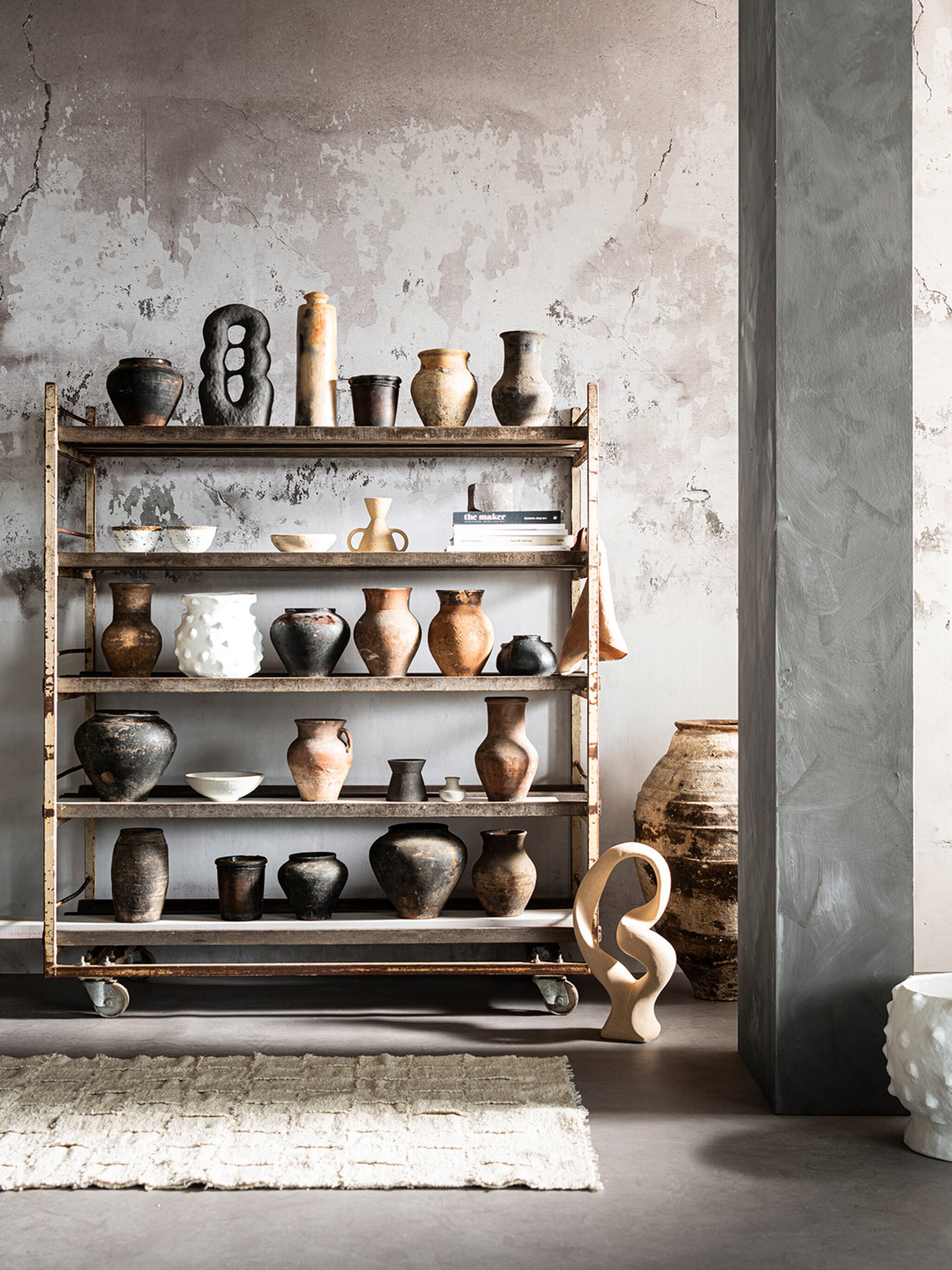 diy geef die oude vaas een terracotta look
