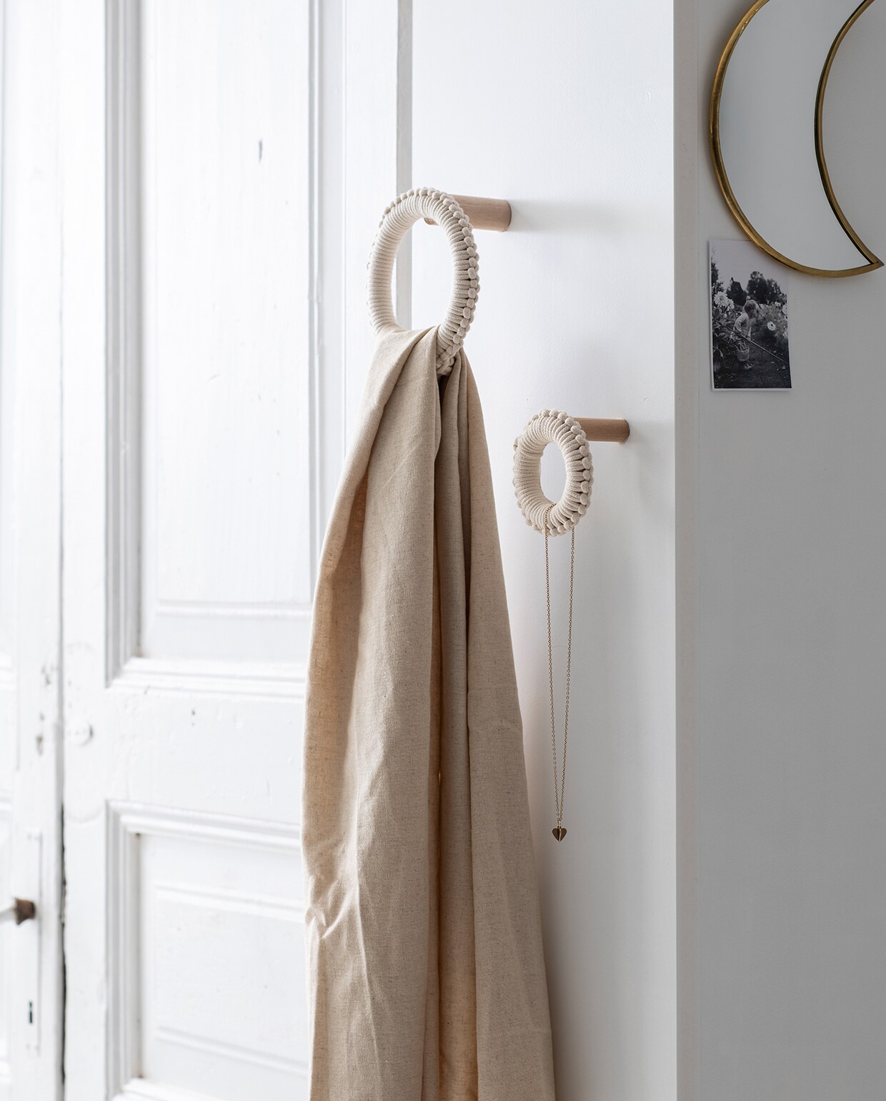 Spiegel Maan (Noorandthenomads via Instagram) vtwonen 05-2021 | styling Myla Griese | fotografie Louis Lemaire