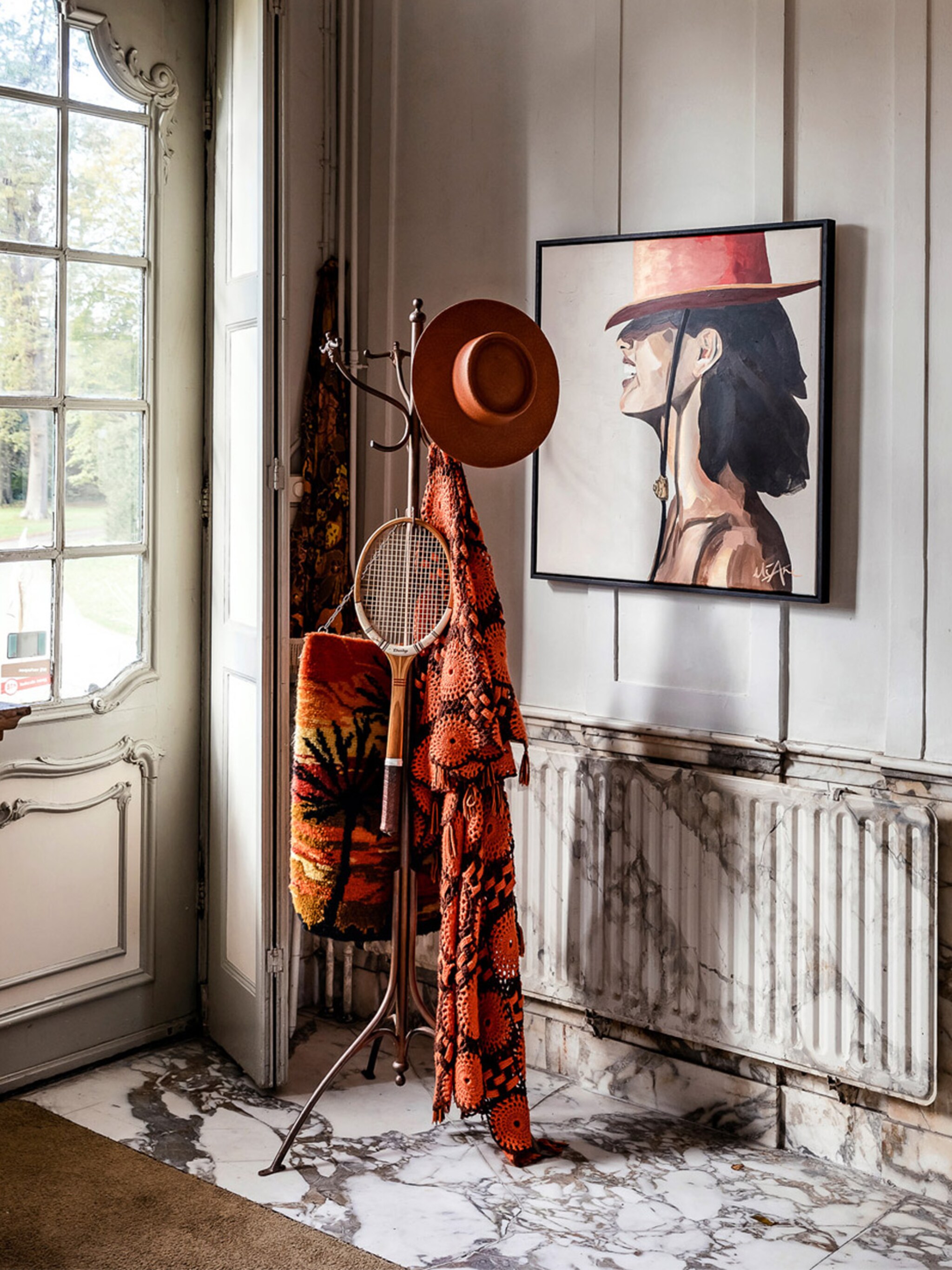 binnenkijken en overnachten in een historisch landhuis met zwierige rococostijl