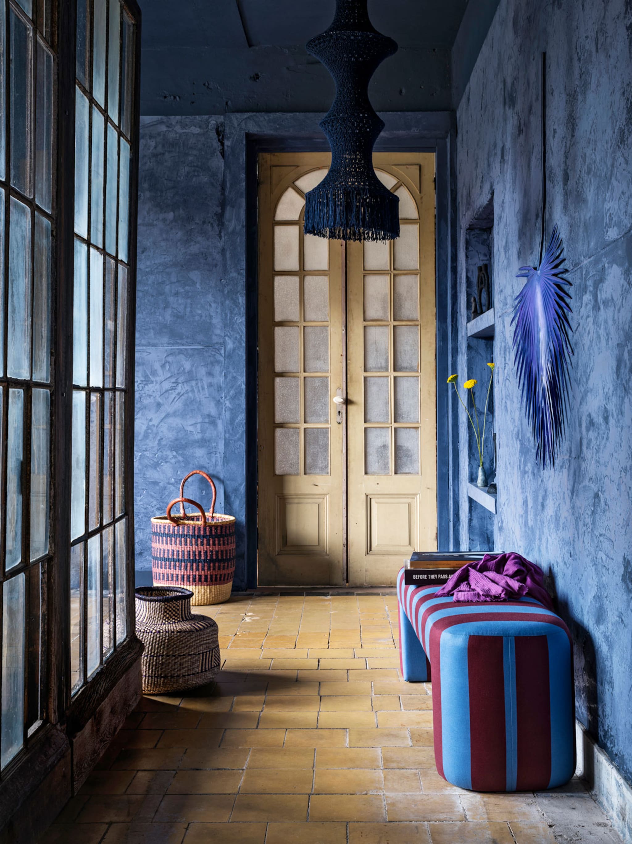 waarom je nu kobaltblauw in je interieur wilt
