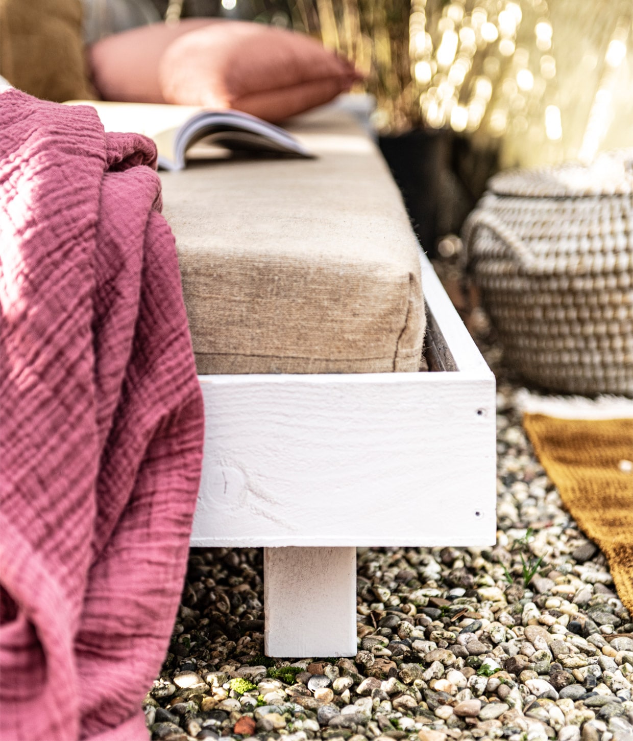 Geen productinformatie. vtwonen special tuin 02 | productie Corrien Flohil | ontwerp en uitvoering Johan Snoodijk | styling Danielle Verheul | fotografie Sjoerd Eickmans