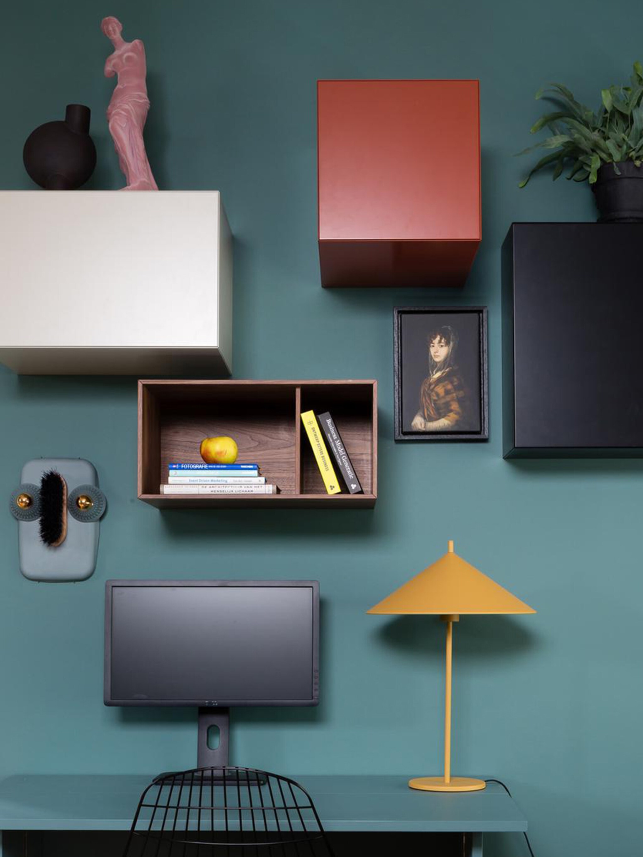 pick of the week triangle tafellamp van hkliving