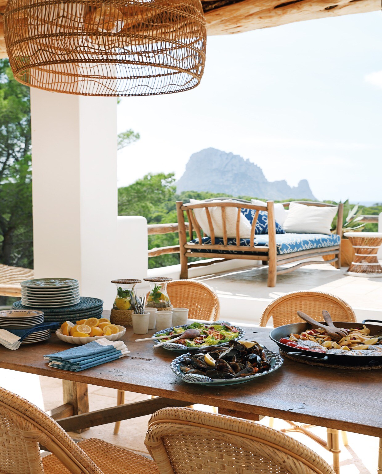 beeld vtwonen vtwonen 08-2020 | binnenkijken buitenland ibiza | Fotografie Elsa Young