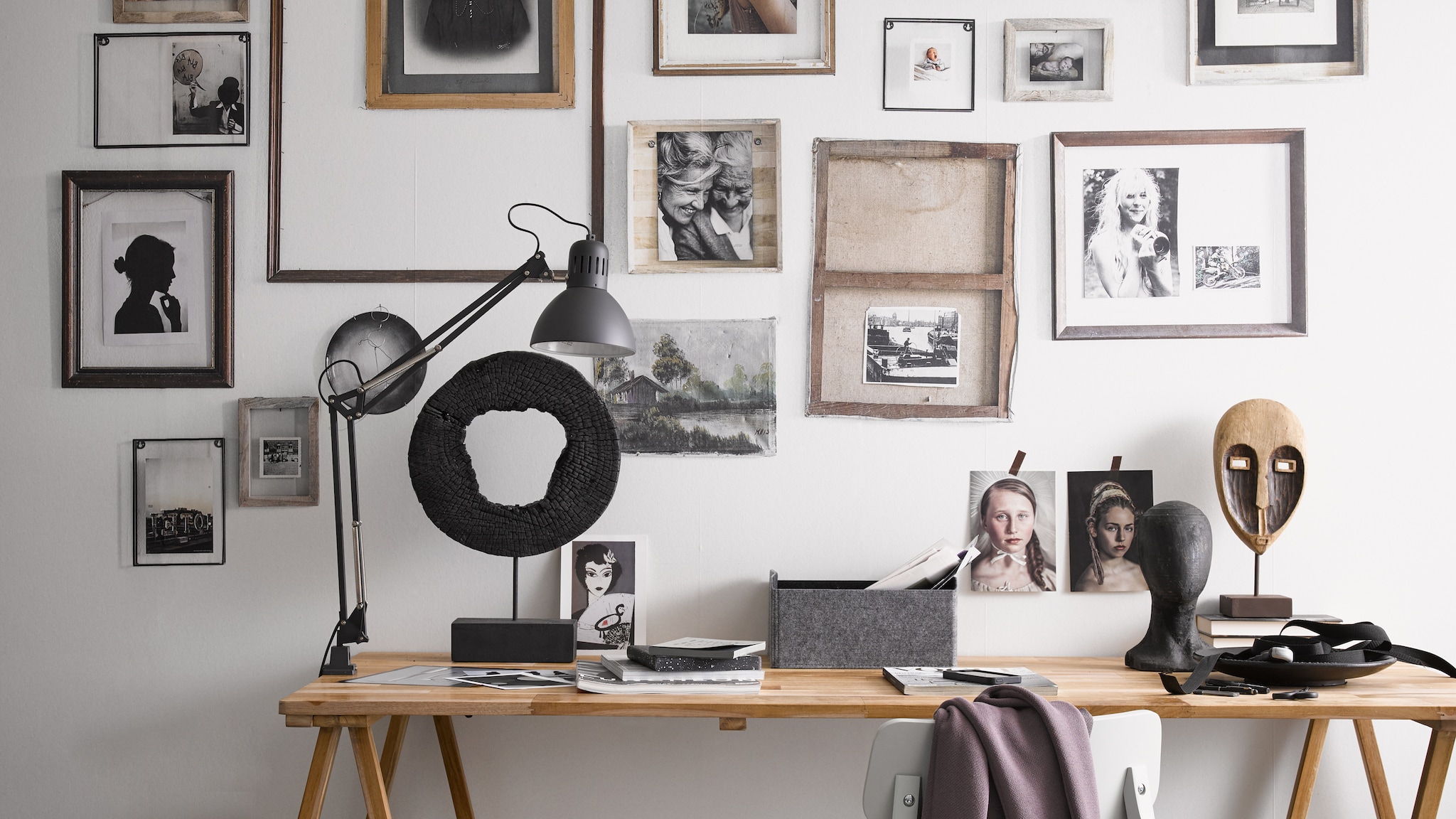 vtwonen achtergrond | teams, skype, zoom | bureau met fotowand