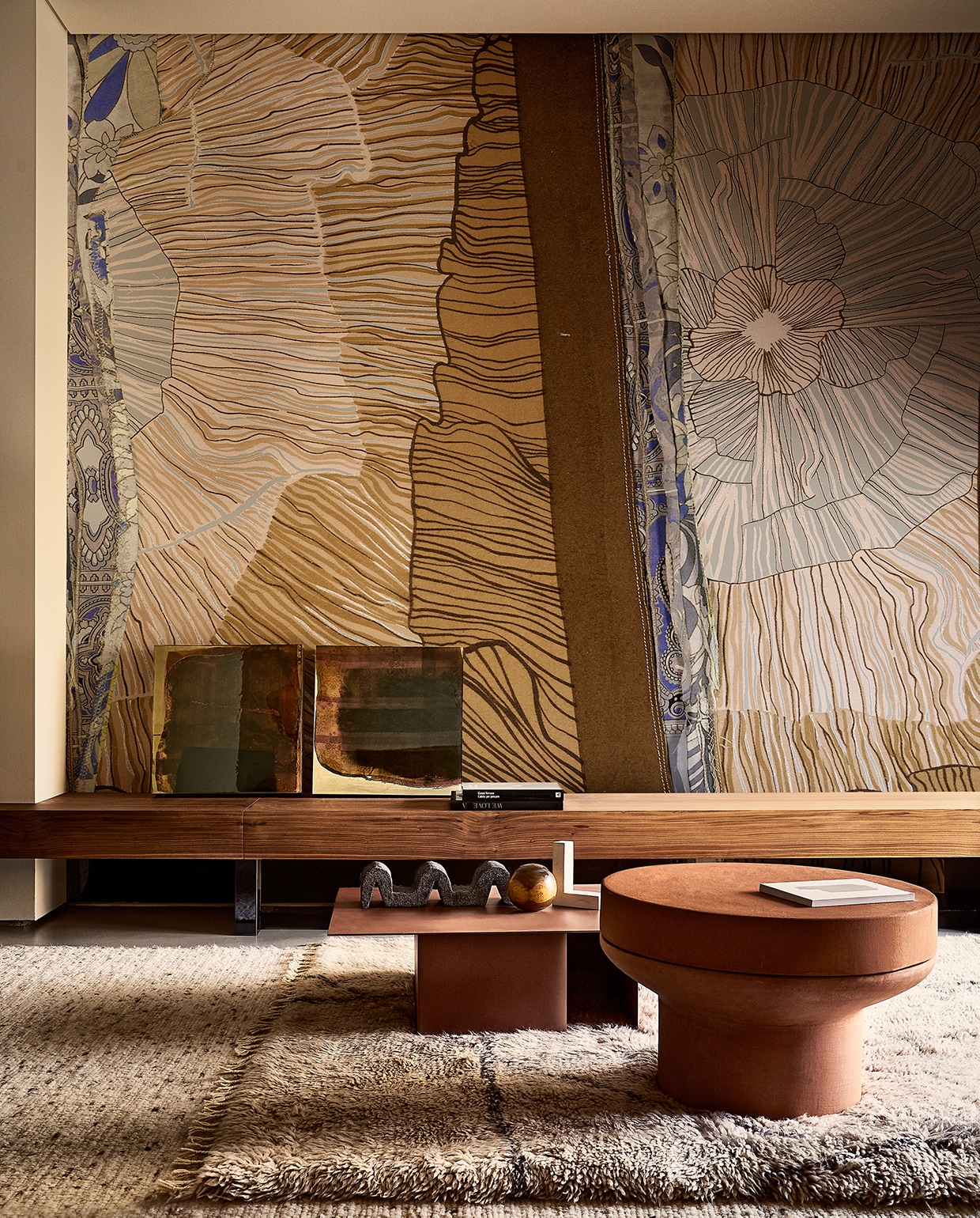 Behang Selenite (wallanddeco.com).