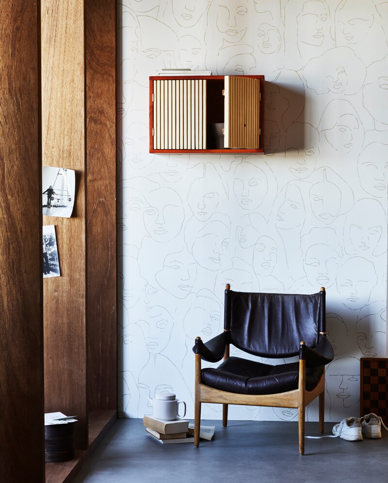 Digitaal behang Faces, 3 banen van 280×50 cm,,  totaal 280×150 cm (hxb) styling Marlies Does | fotografie Sven Benjamins