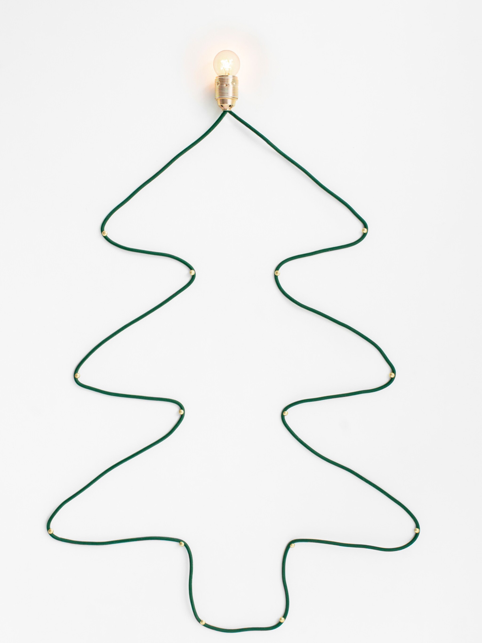 diy kerstboom van strijkijzersnoer