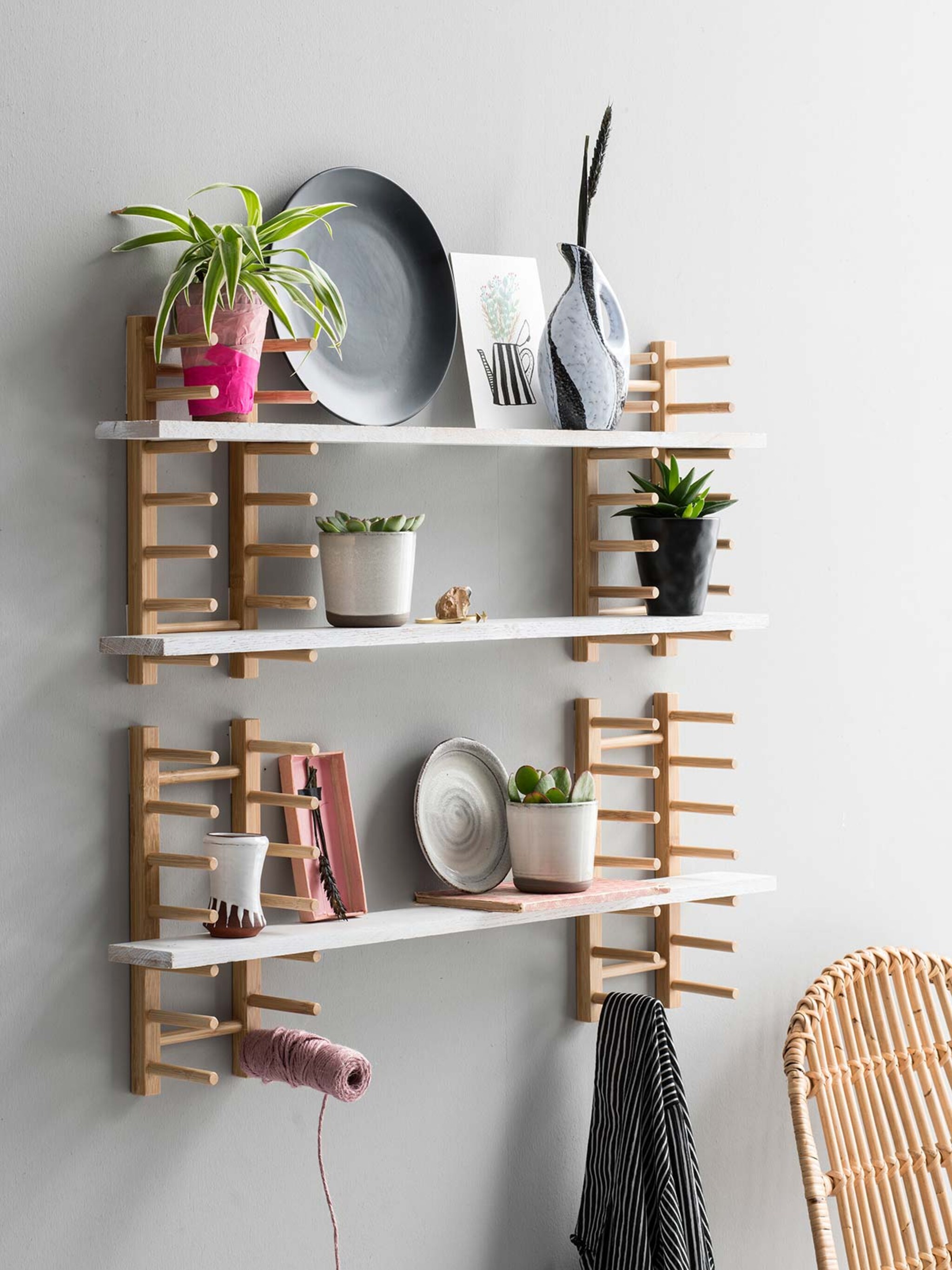maak van een ikea bordenrek een flexibel wandrek