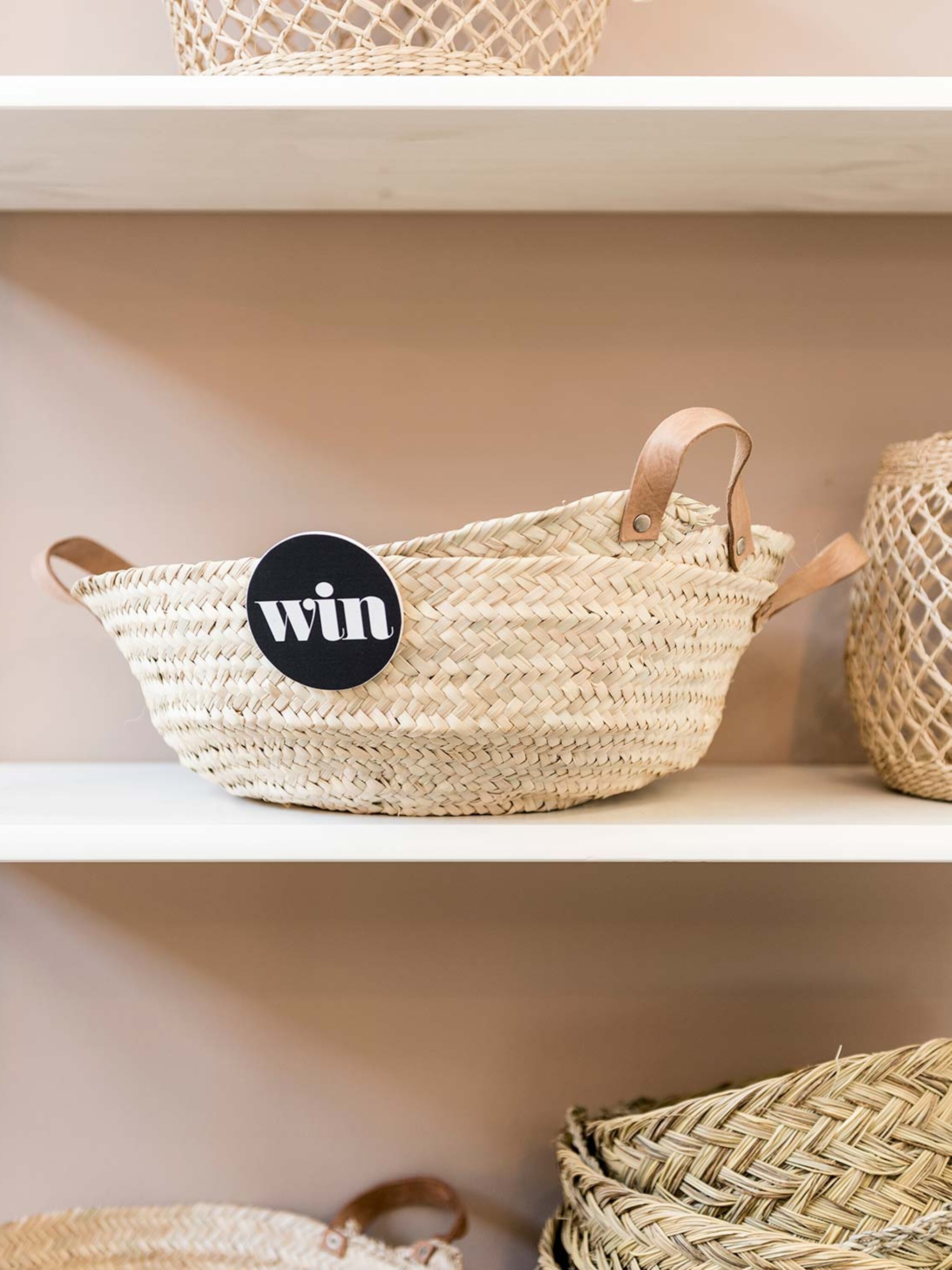 win manden van household hardware