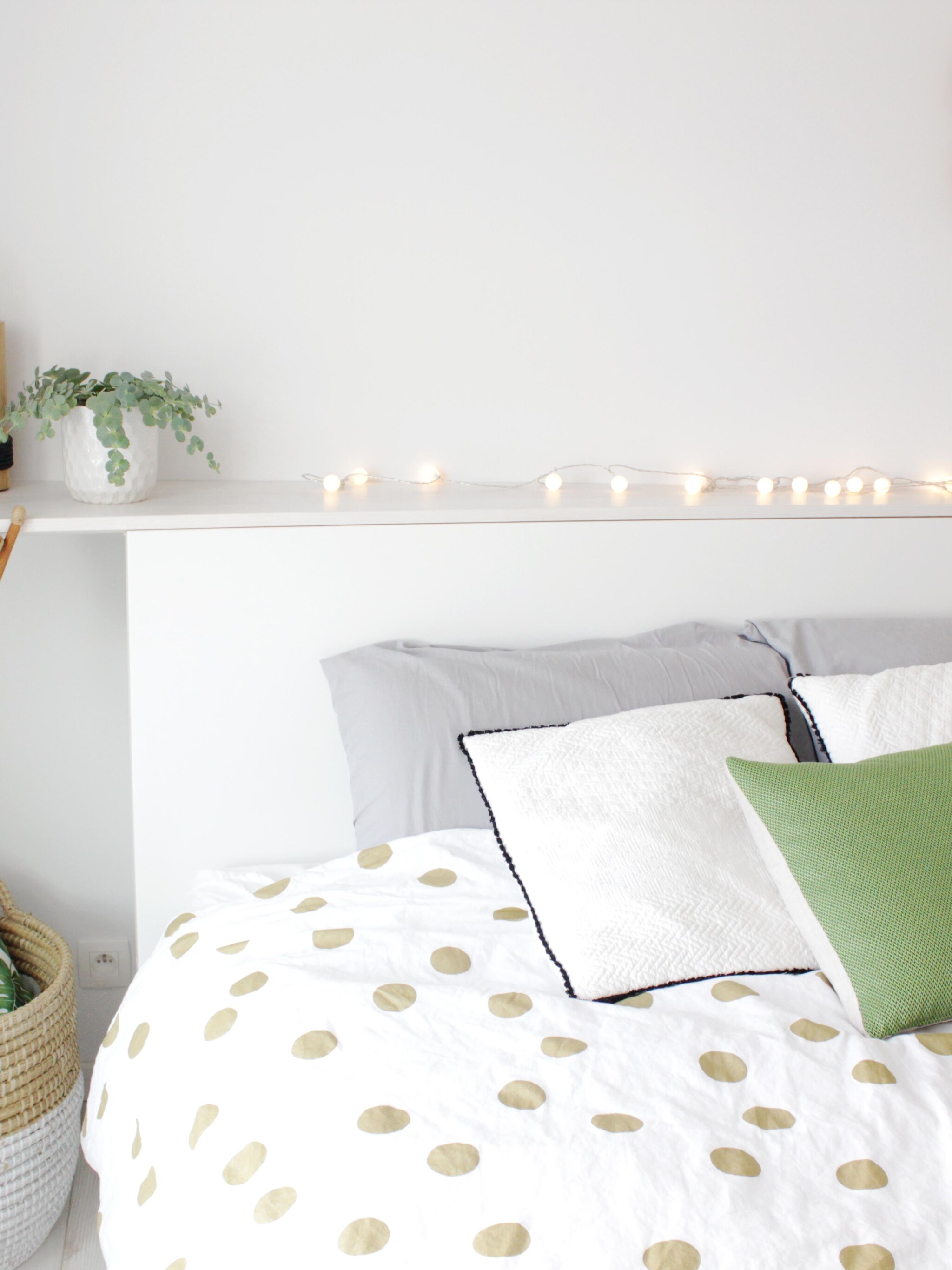 projecthometobe 17 een bed met hoofdeinde voor extra bergruimte