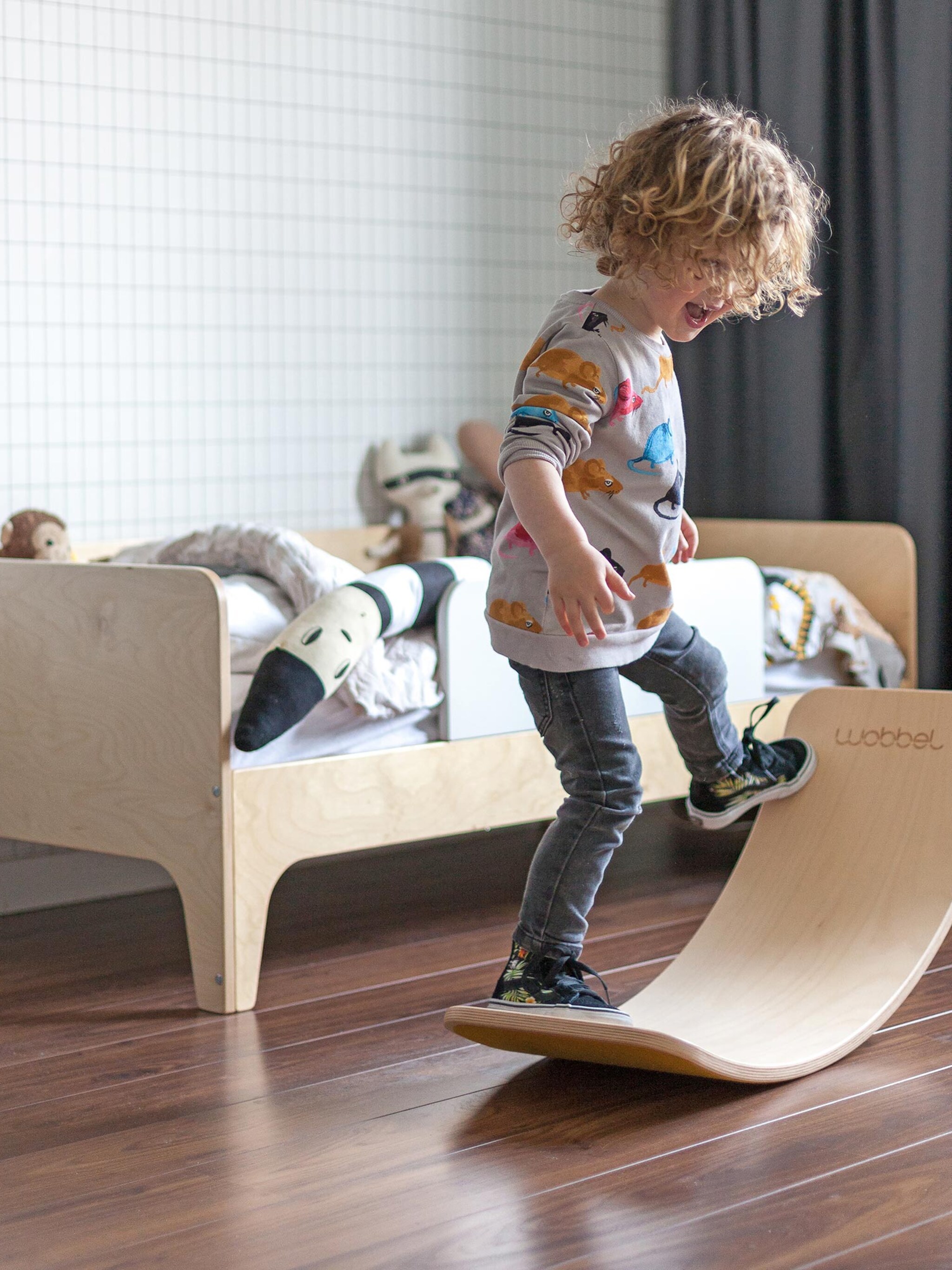 win een wobbel balance board voor de kids