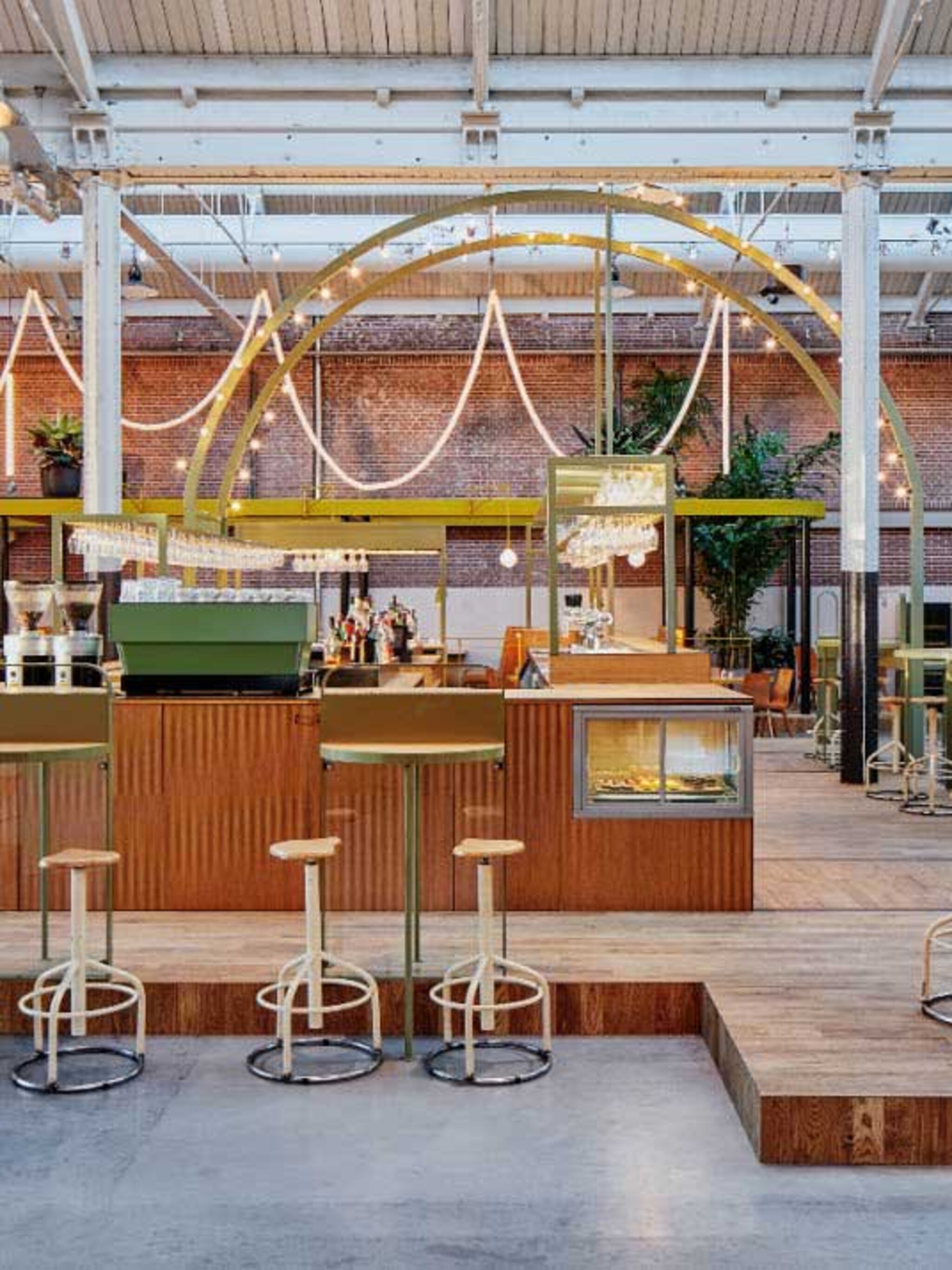 hier wil je een keer heen kanarie club in amsterdam