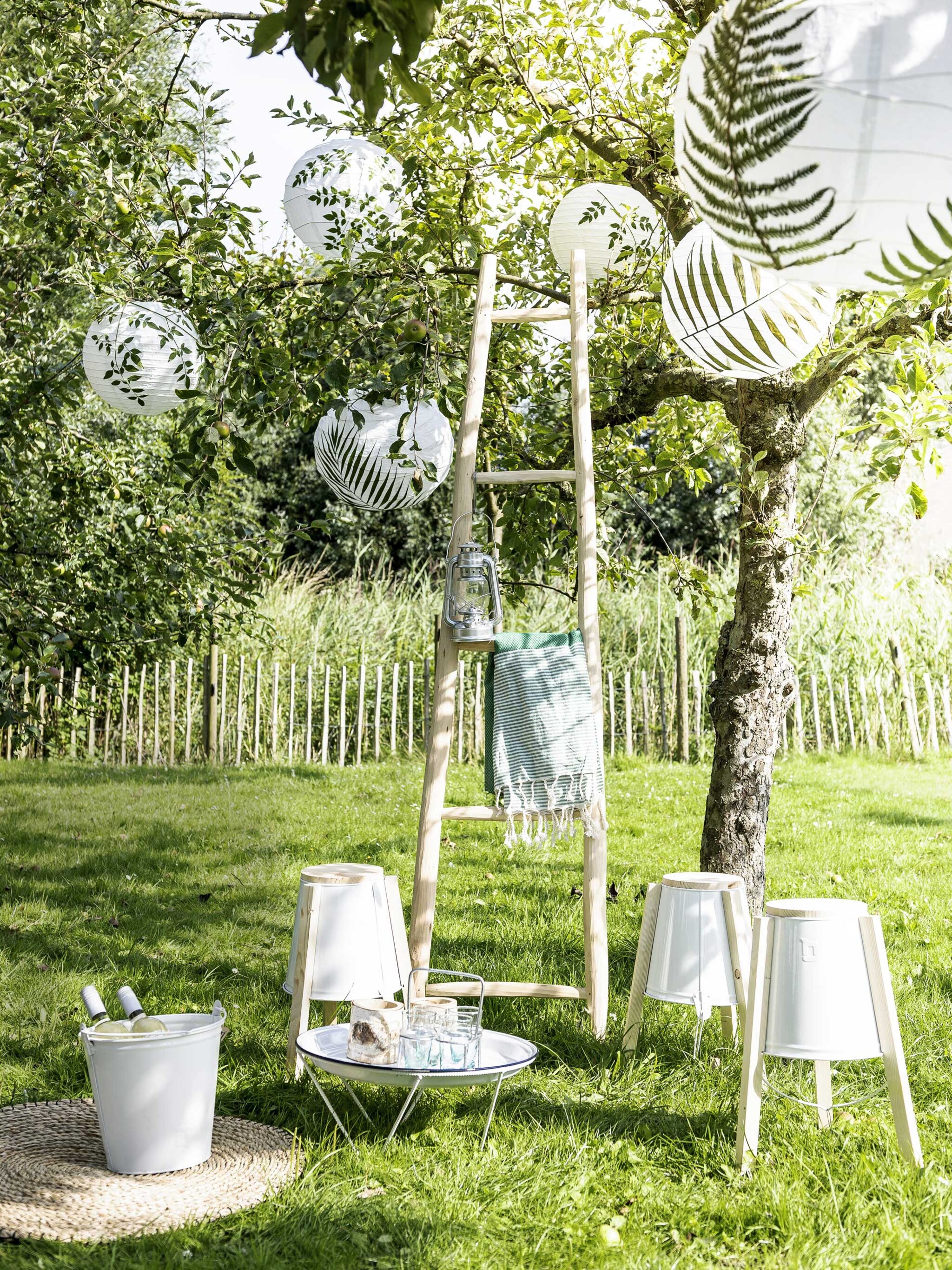 diy bladerlampions