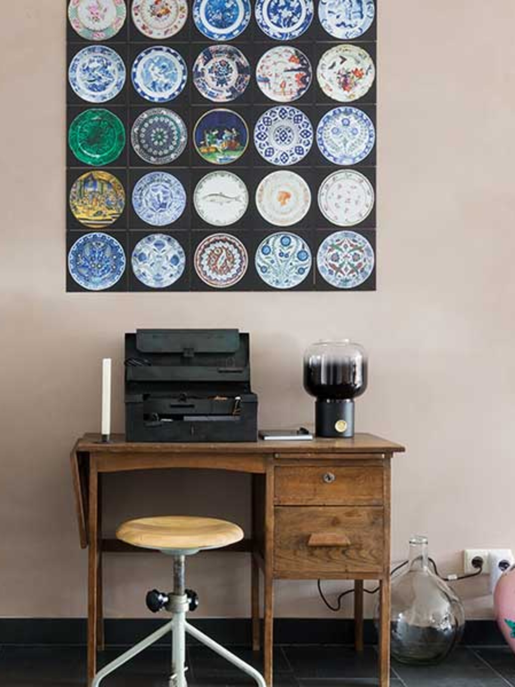 pick of the week ixxi plates uit het victoria en alberts museum