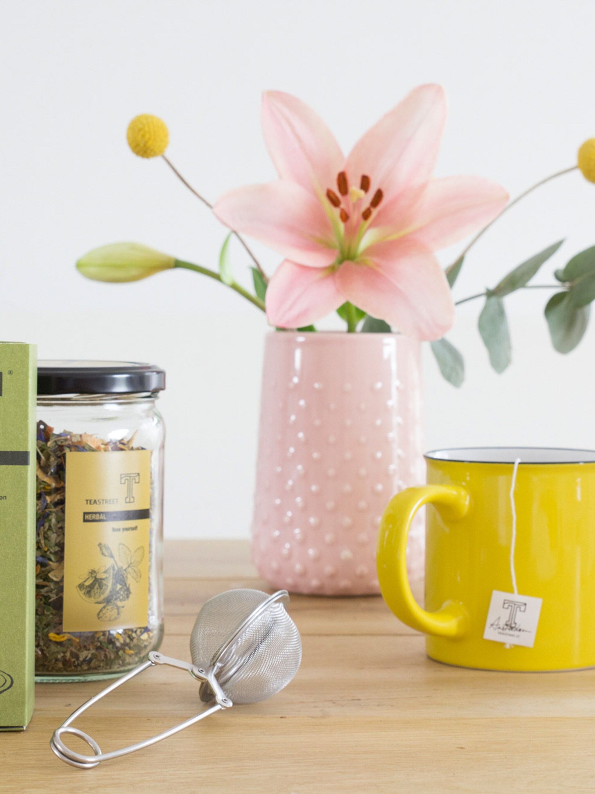 theeleuten met teastreet