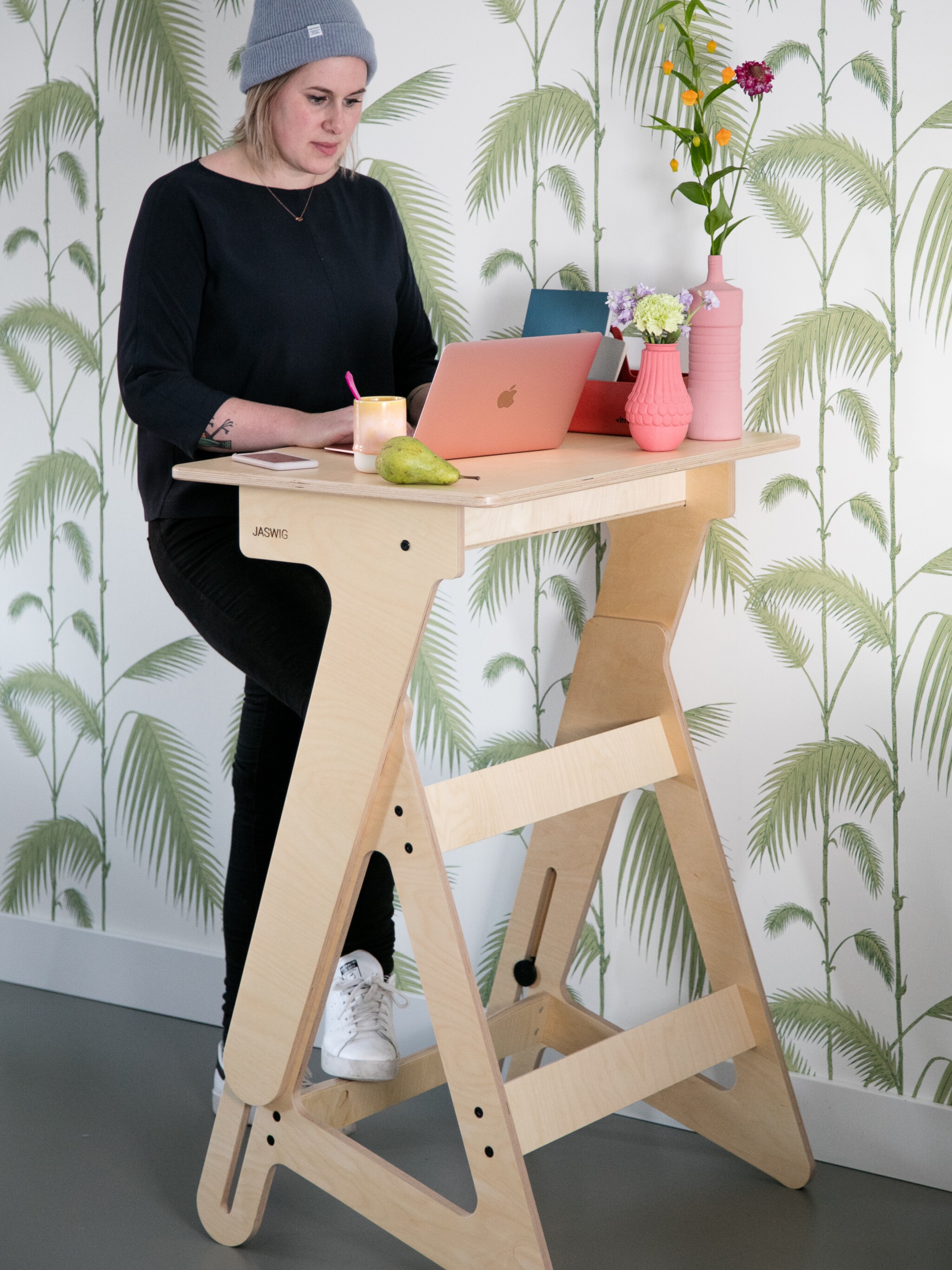 staande ovatie voor tafel standup nomad